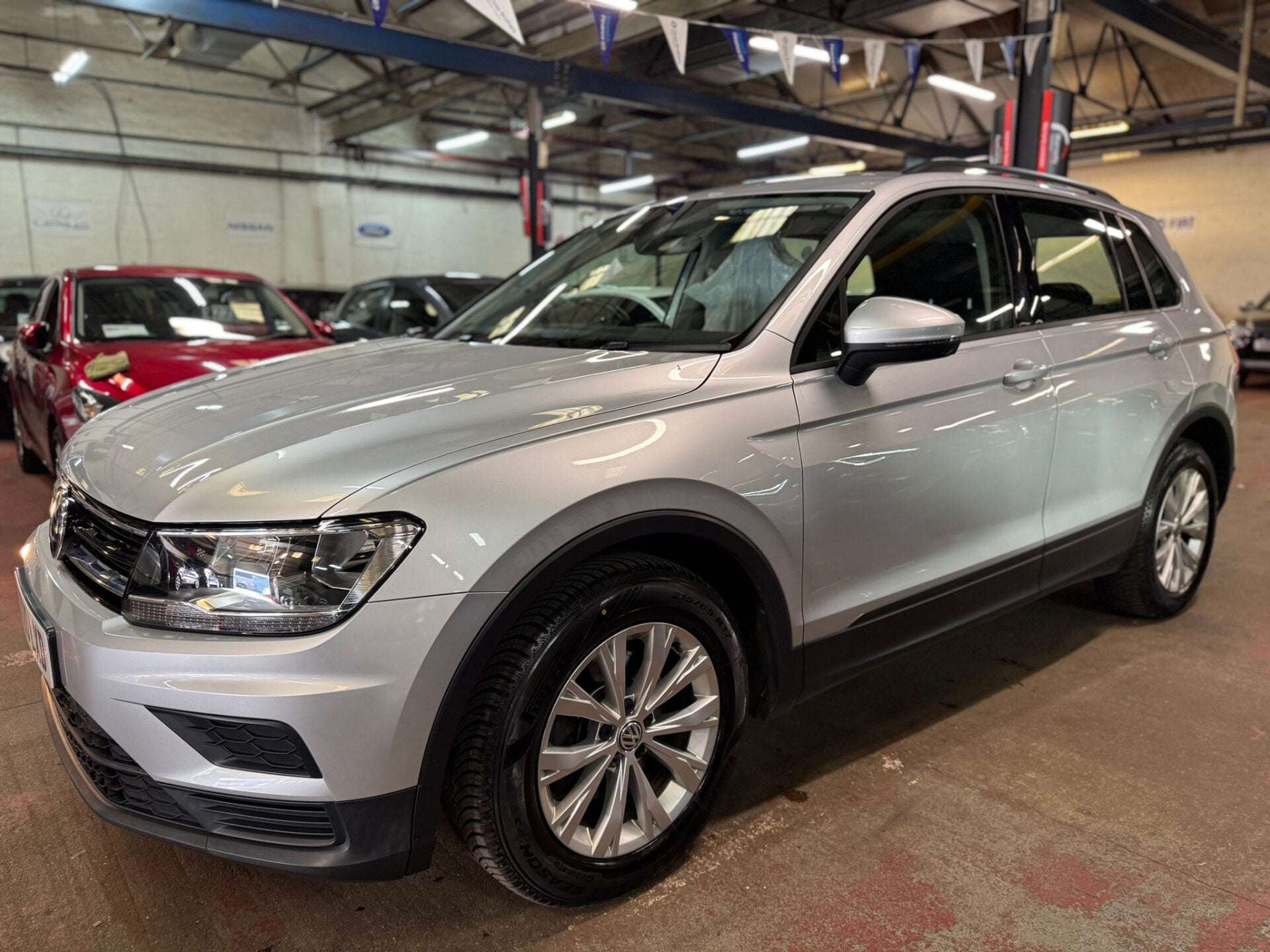 A 2020 VOLKSWAGEN TIGUAN S TDI A 2020 VOLKSWAGEN TIGUAN S TDI