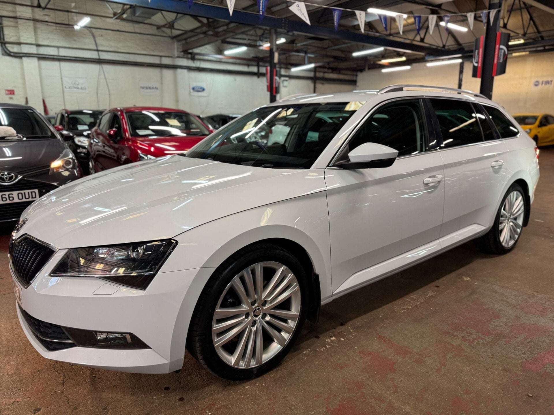 A 2015 SKODA SUPERB SE L EXECUTIVE TDI DSG A 2015 SKODA SUPERB SE L EXECUTIVE TDI DSG