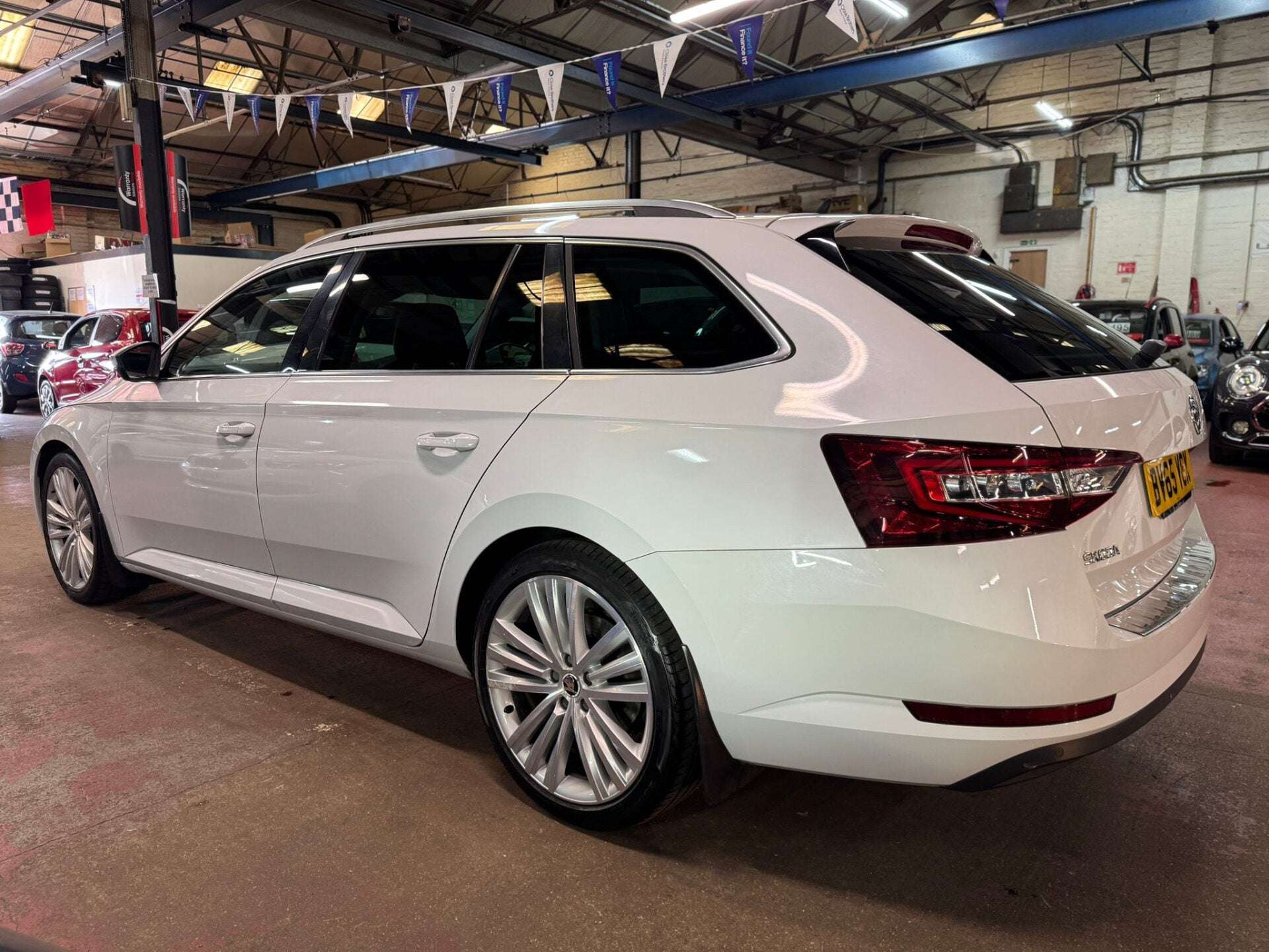 A 2015 SKODA SUPERB SE L EXECUTIVE TDI DSG A 2015 SKODA SUPERB SE L EXECUTIVE TDI DSG