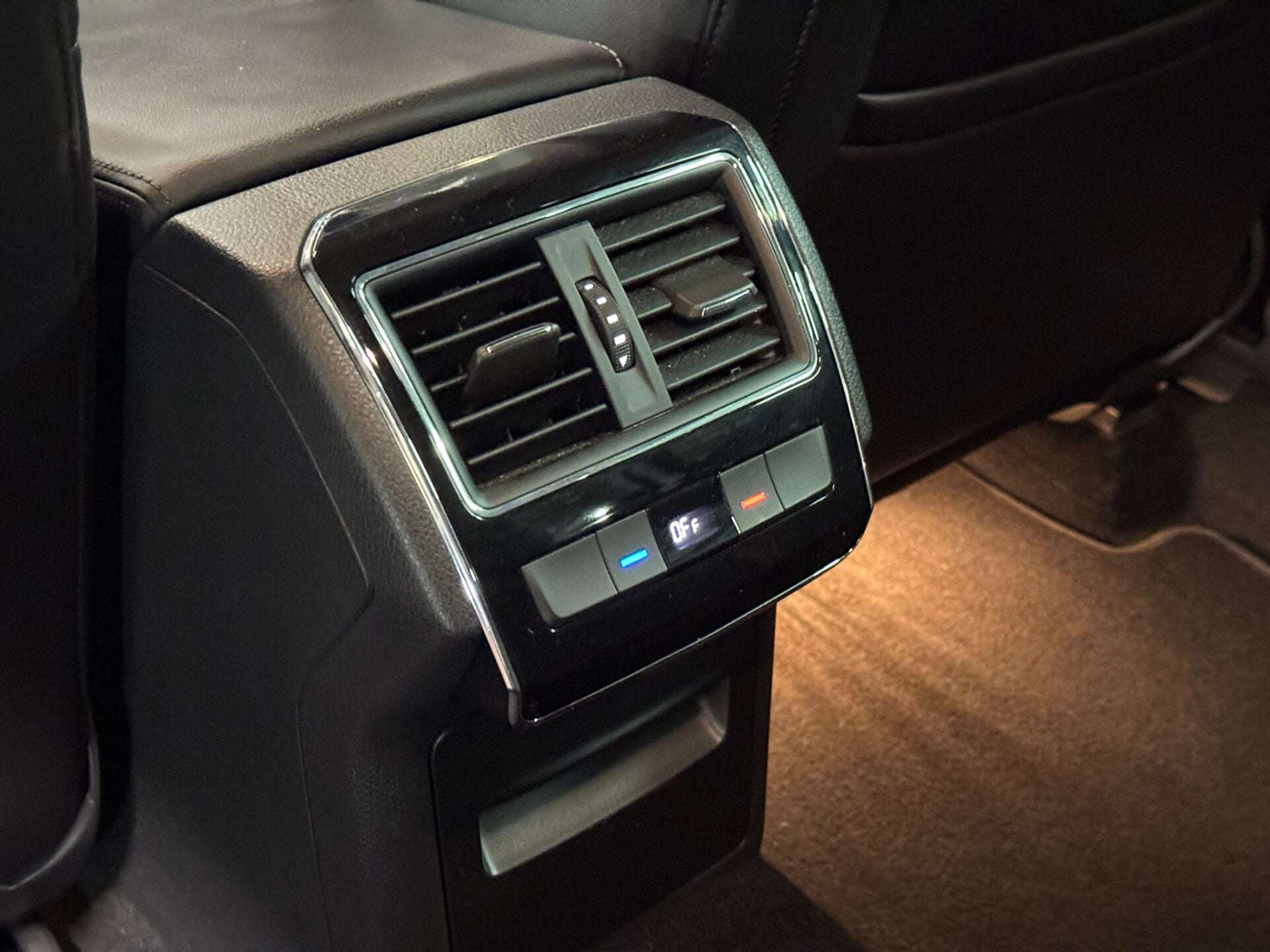 2015 SKODA SUPERB 2015 SKODA SUPERB