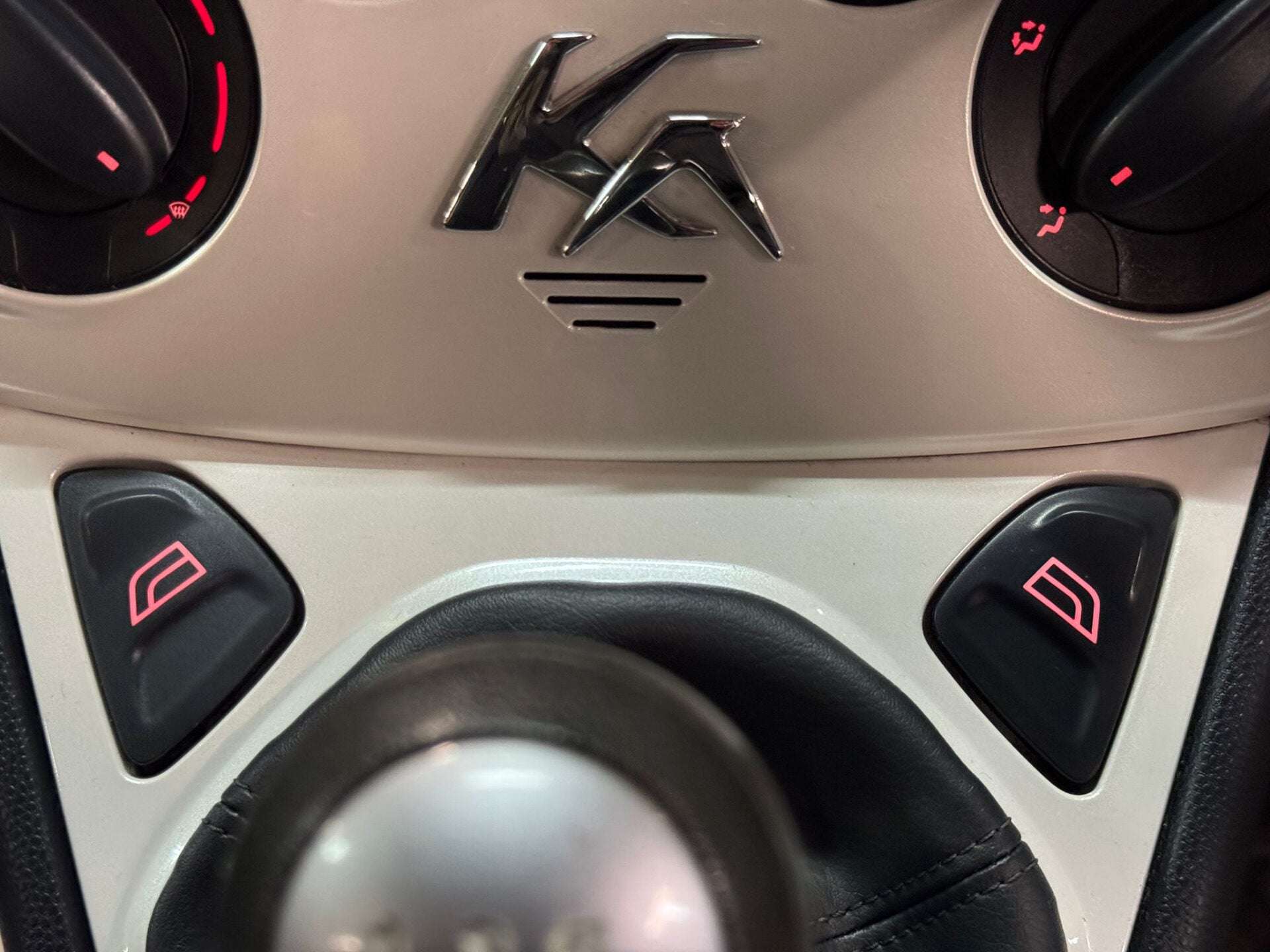 2012 FORD KA 2012 FORD KA