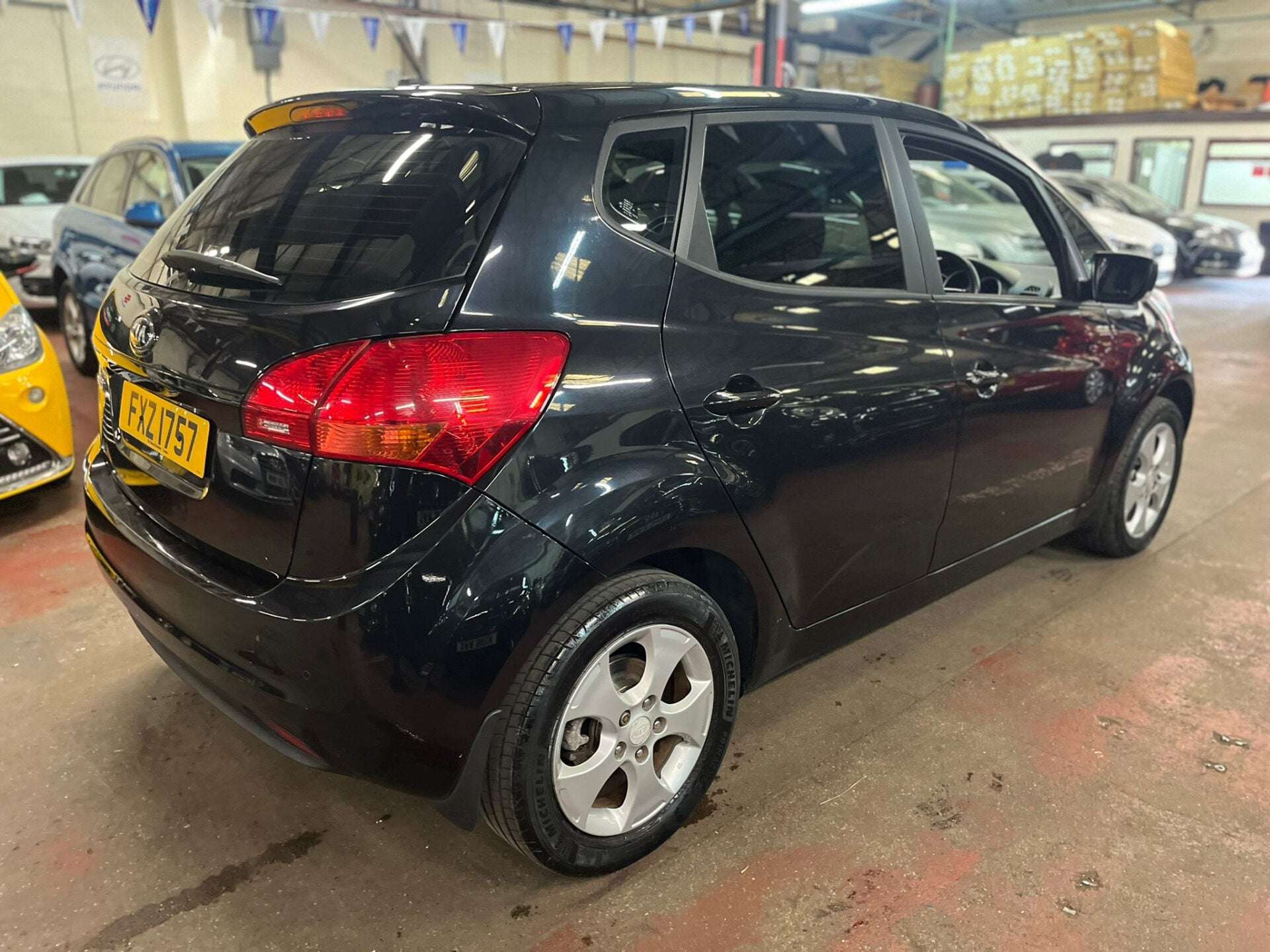 2013 KIA VENGA 2013 KIA VENGA