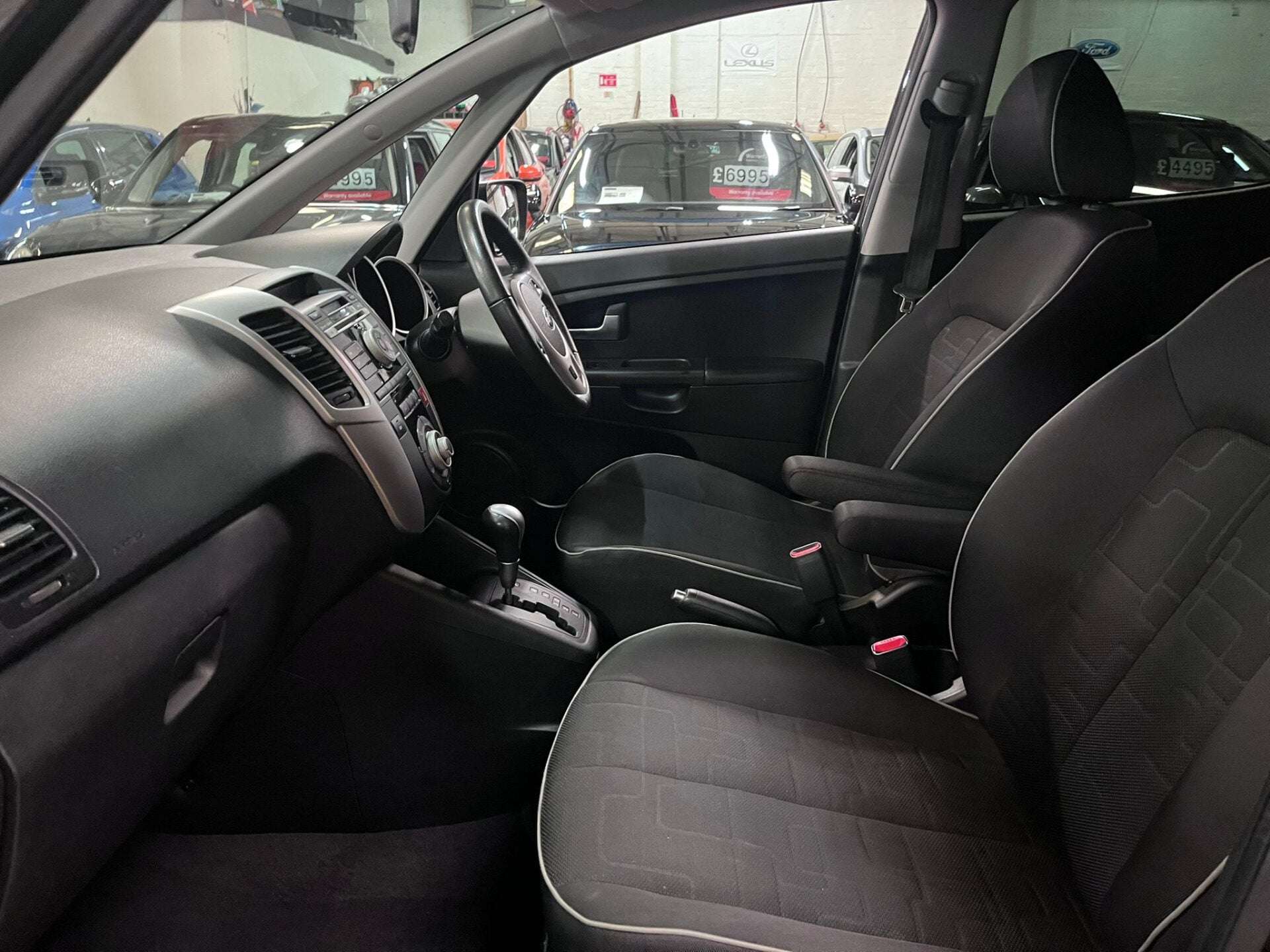 2013 KIA VENGA 2013 KIA VENGA