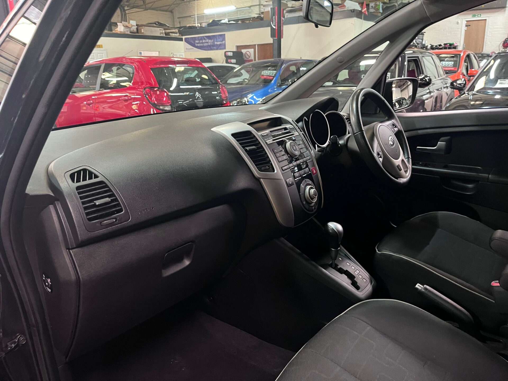 2013 KIA VENGA 2013 KIA VENGA