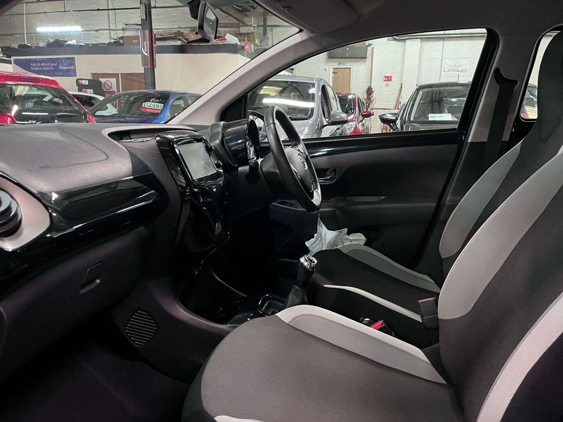 2014 TOYOTA AYGO 2014 TOYOTA AYGO