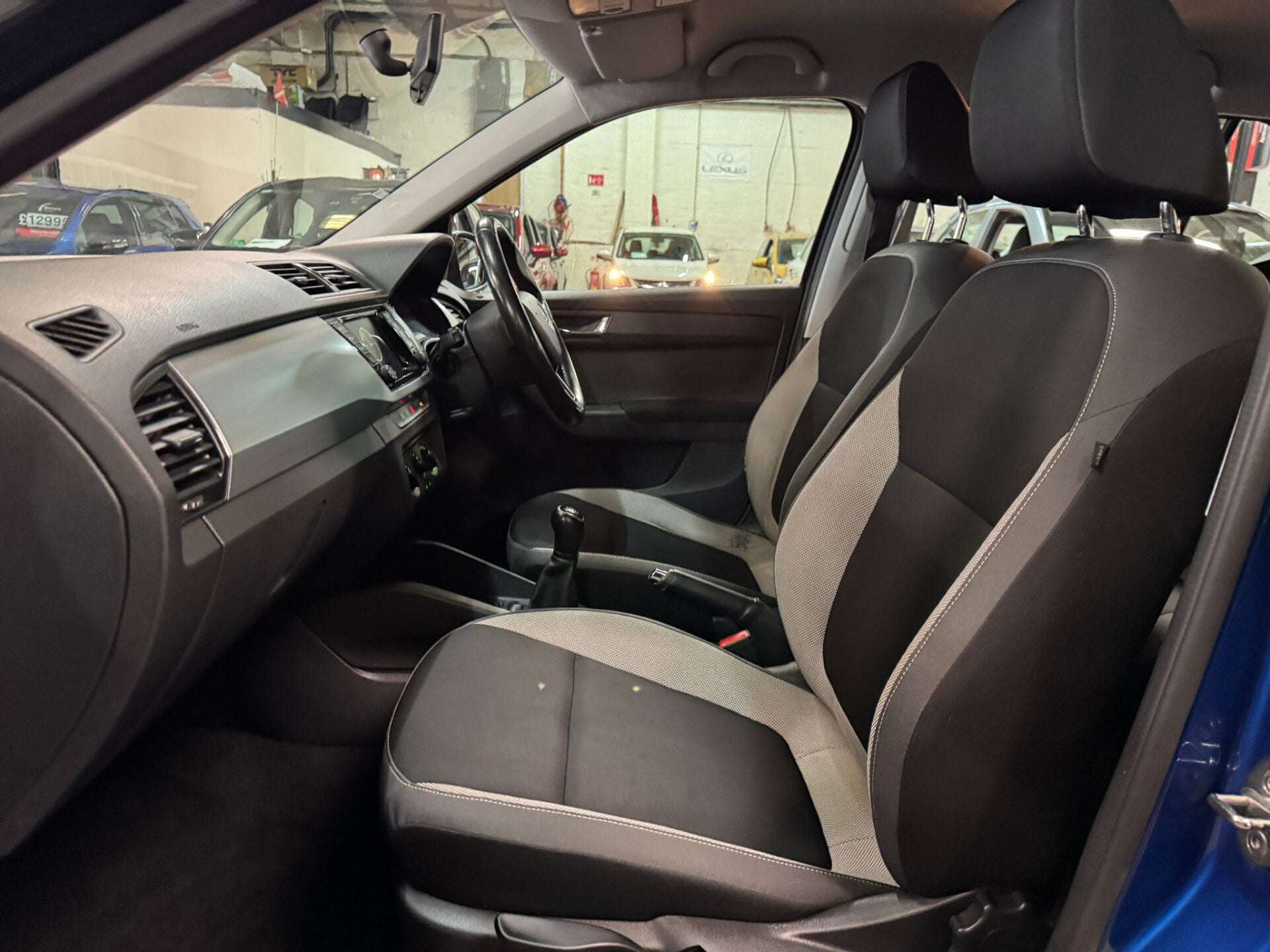 2017 SKODA FABIA 2017 SKODA FABIA