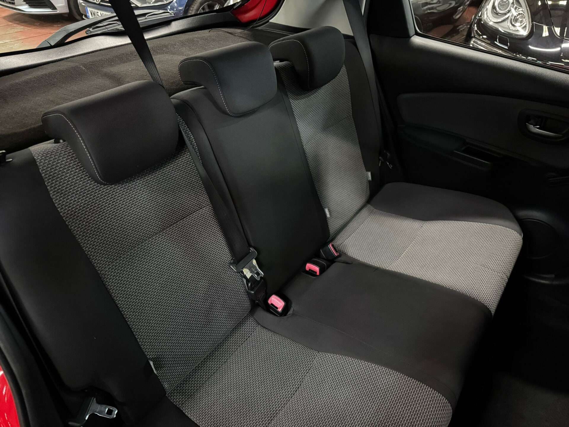 2015 TOYOTA YARIS 2015 TOYOTA YARIS