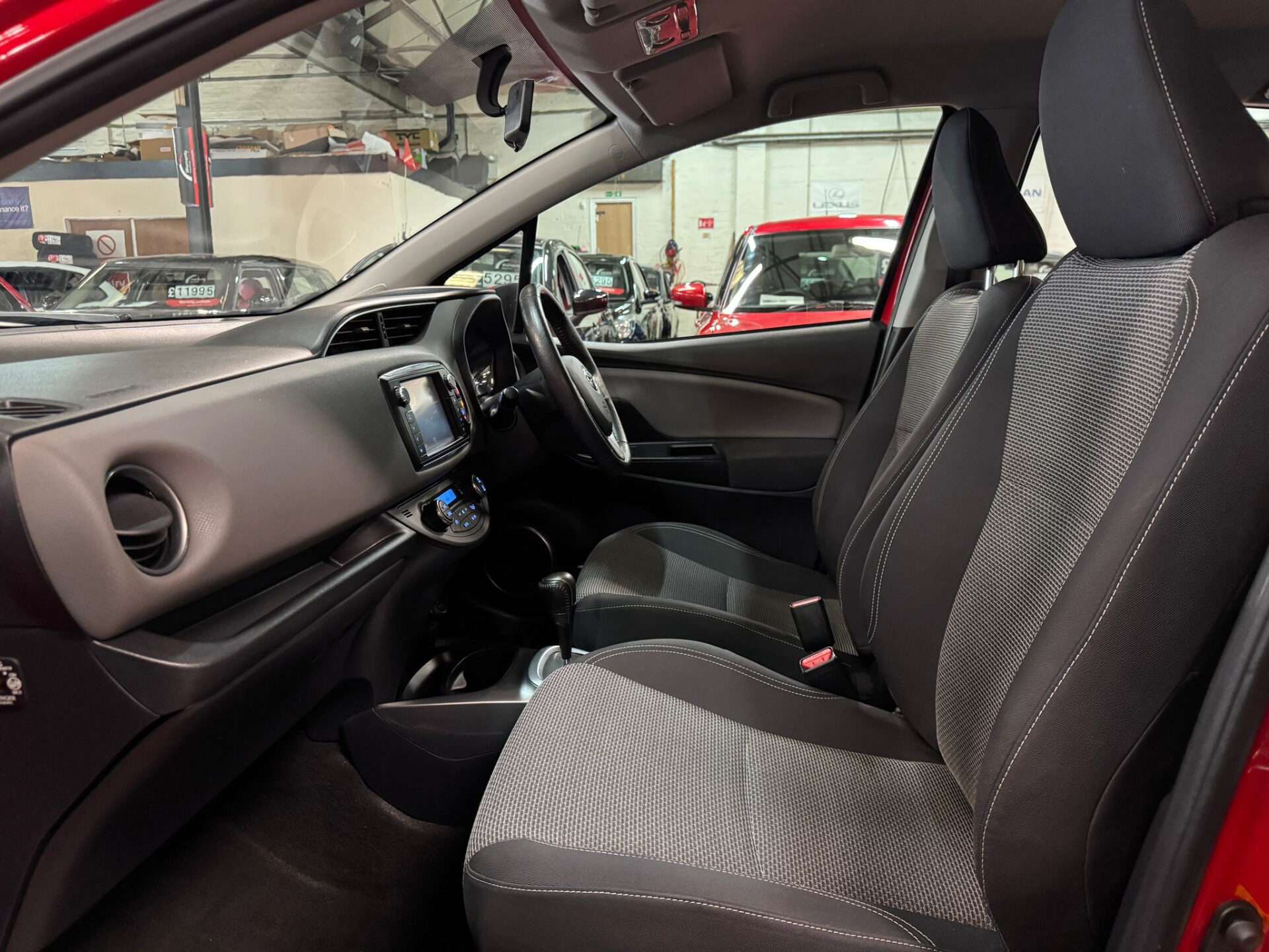 2015 TOYOTA YARIS 2015 TOYOTA YARIS