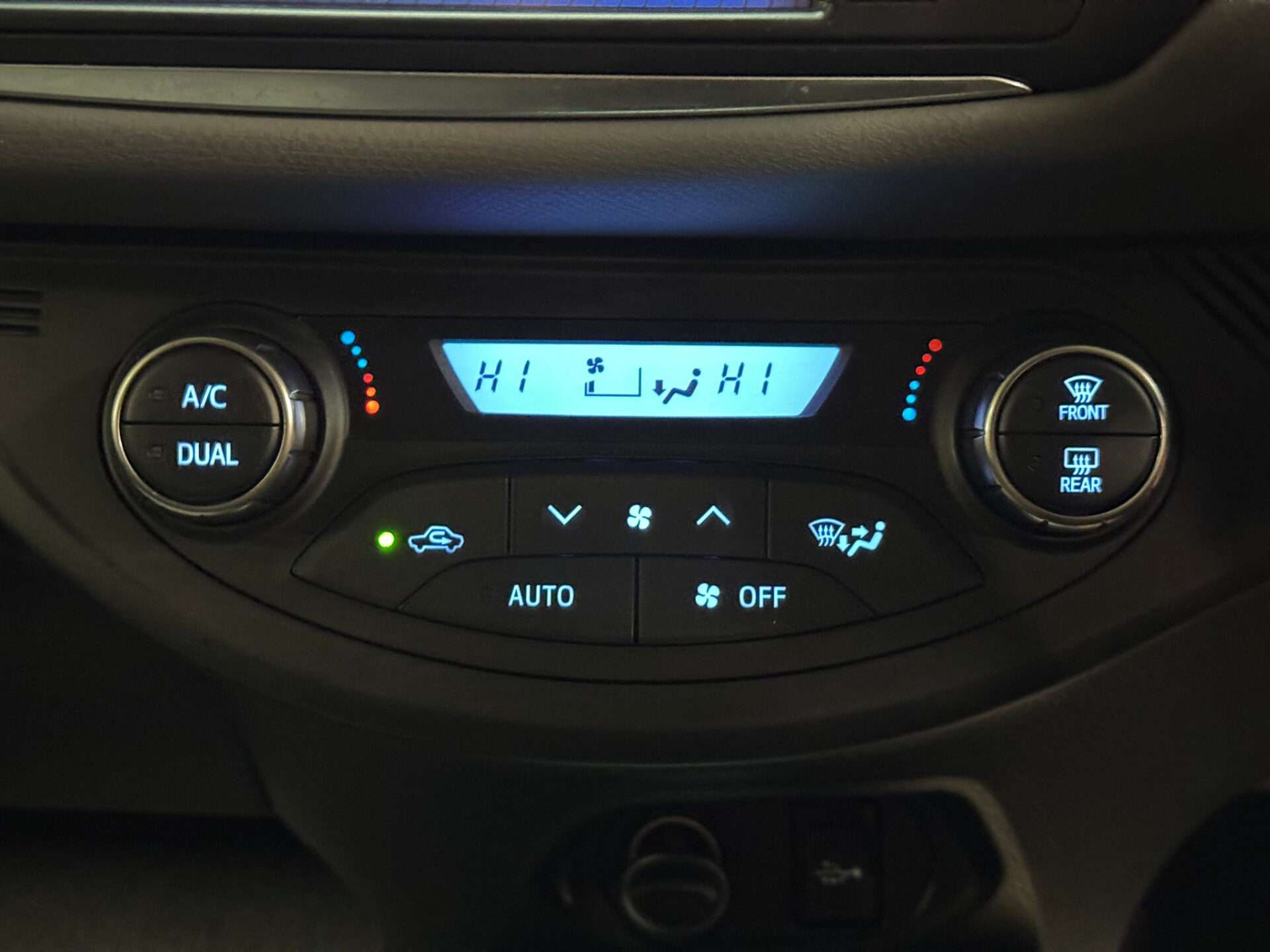 2015 TOYOTA YARIS 2015 TOYOTA YARIS