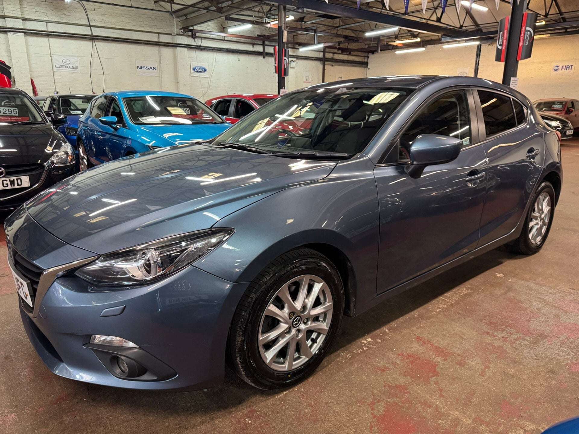 A 2015 MAZDA 3 SE-L NAV A 2015 MAZDA 3 SE-L NAV