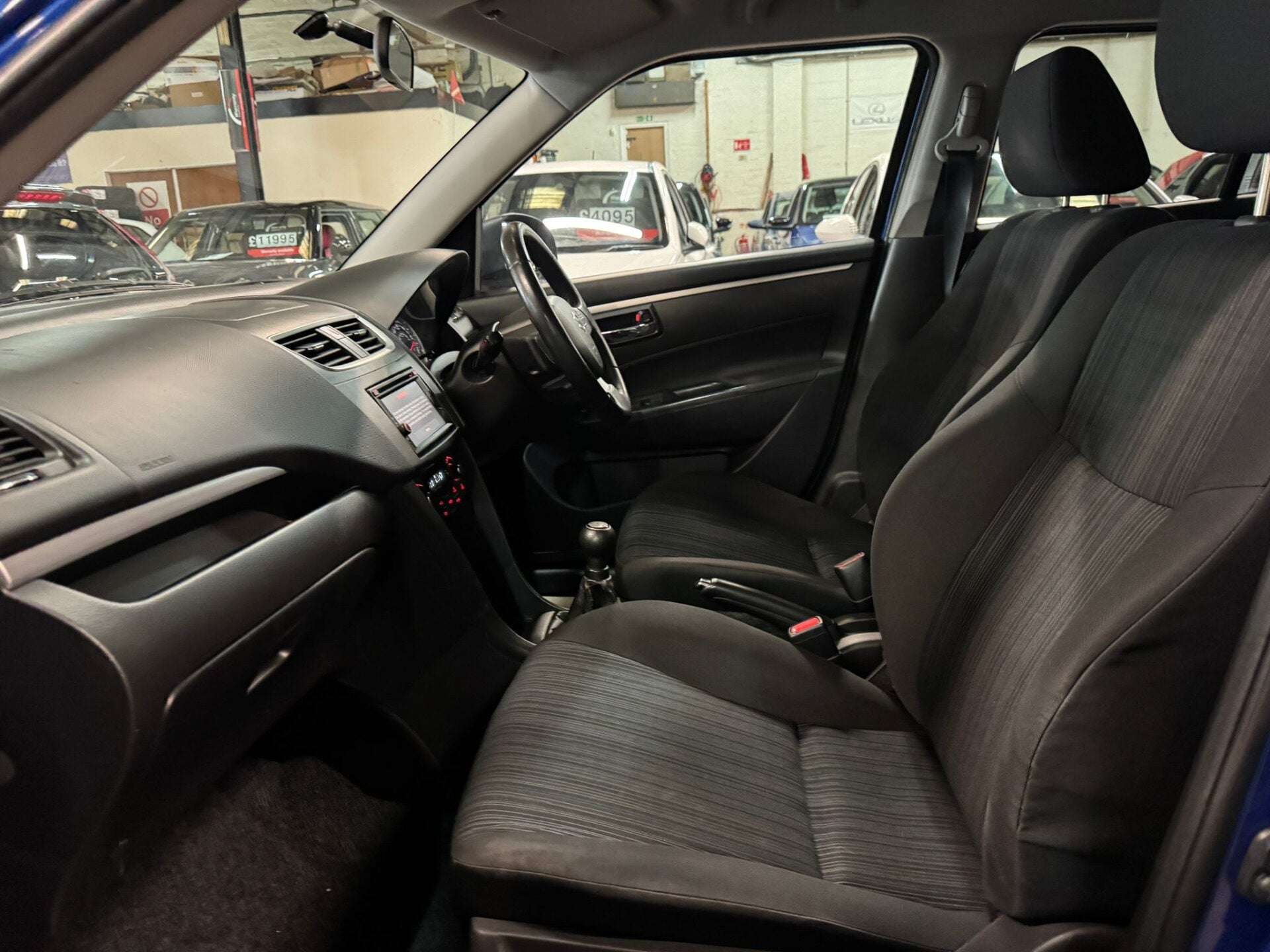 2016 SUZUKI SWIFT 2016 SUZUKI SWIFT