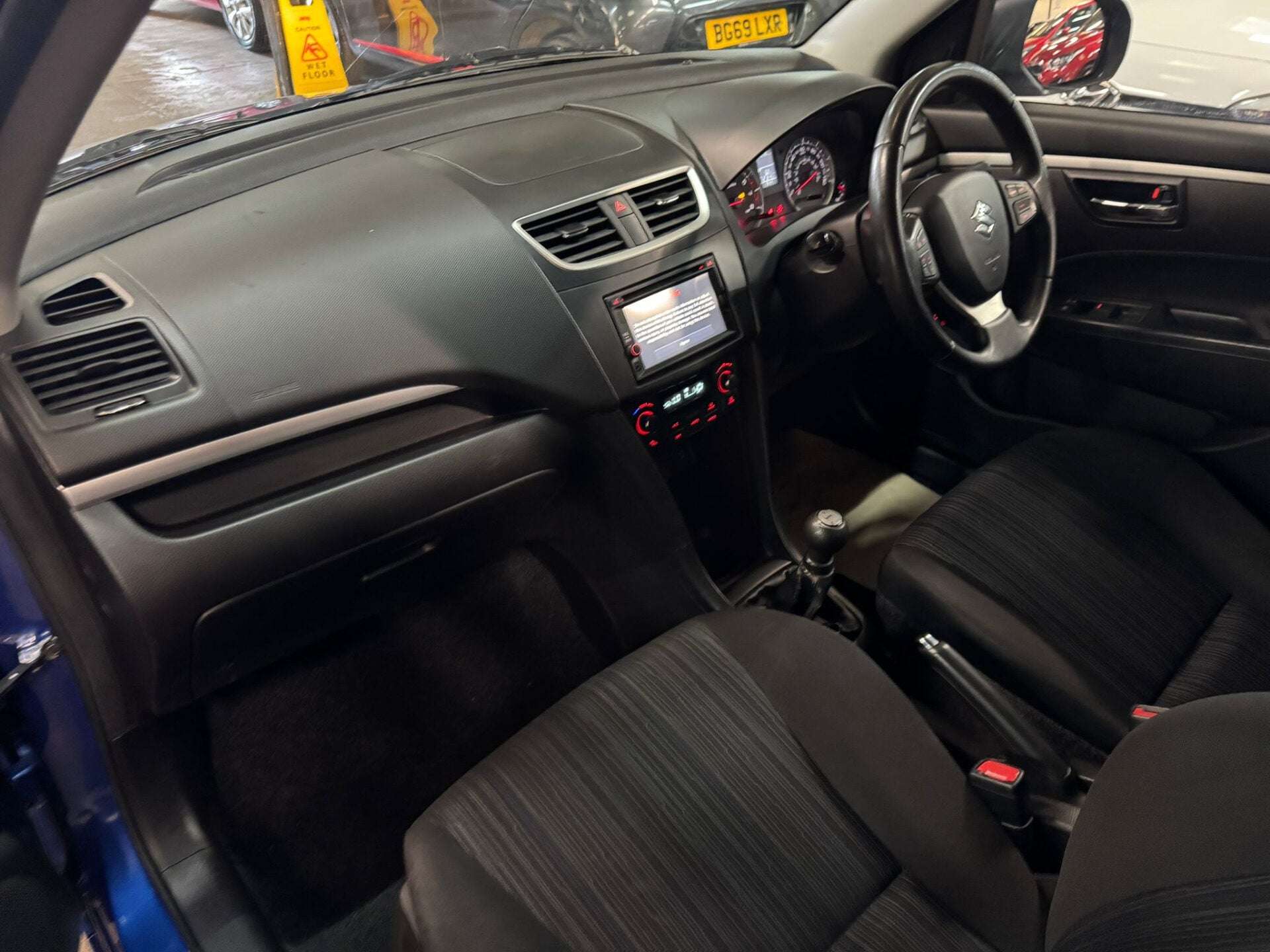2016 SUZUKI SWIFT 2016 SUZUKI SWIFT