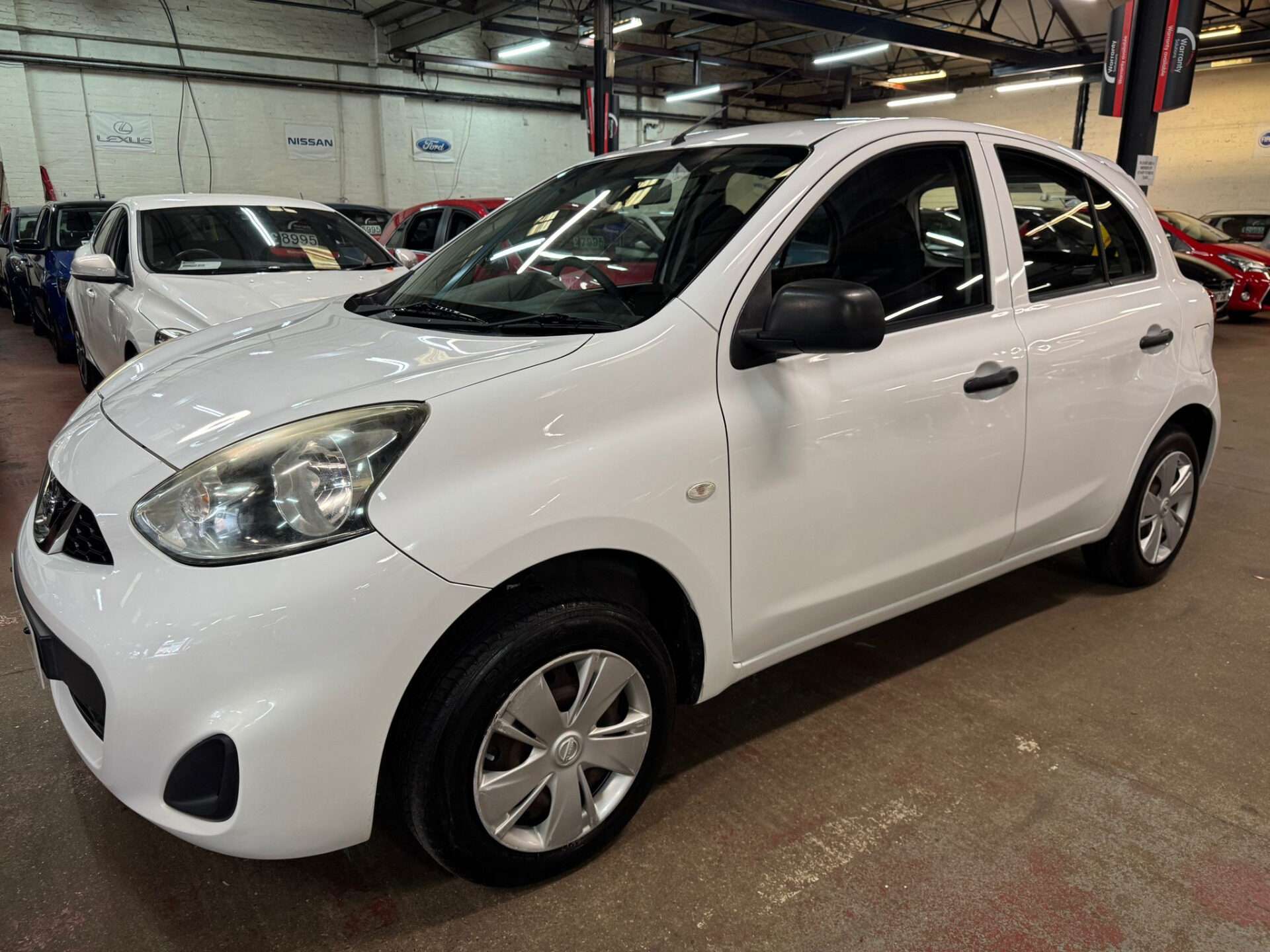A 2015 NISSAN MICRA VISIA A 2015 NISSAN MICRA VISIA