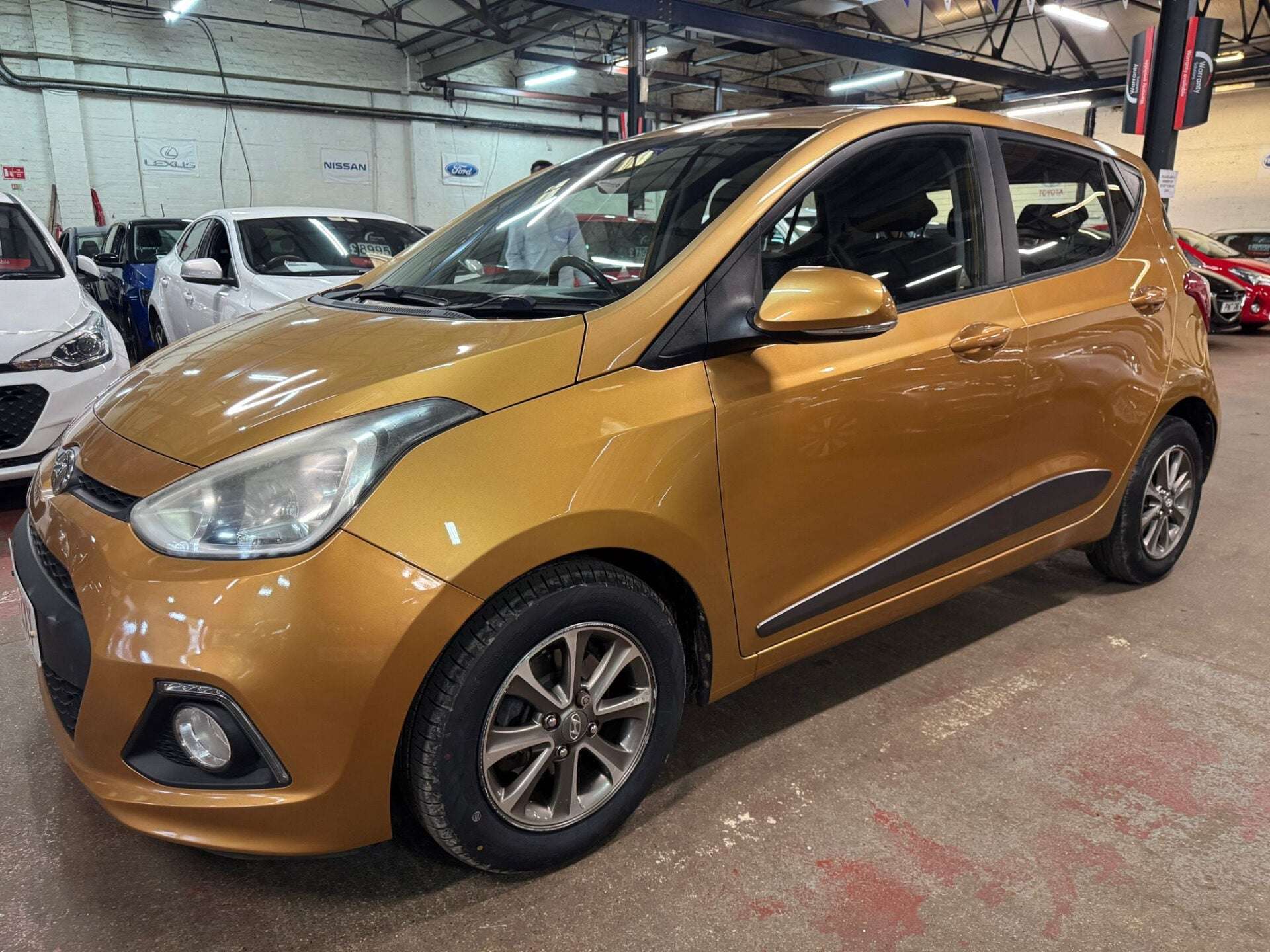 A 2014 HYUNDAI I10 PREMIUM A 2014 HYUNDAI I10 PREMIUM