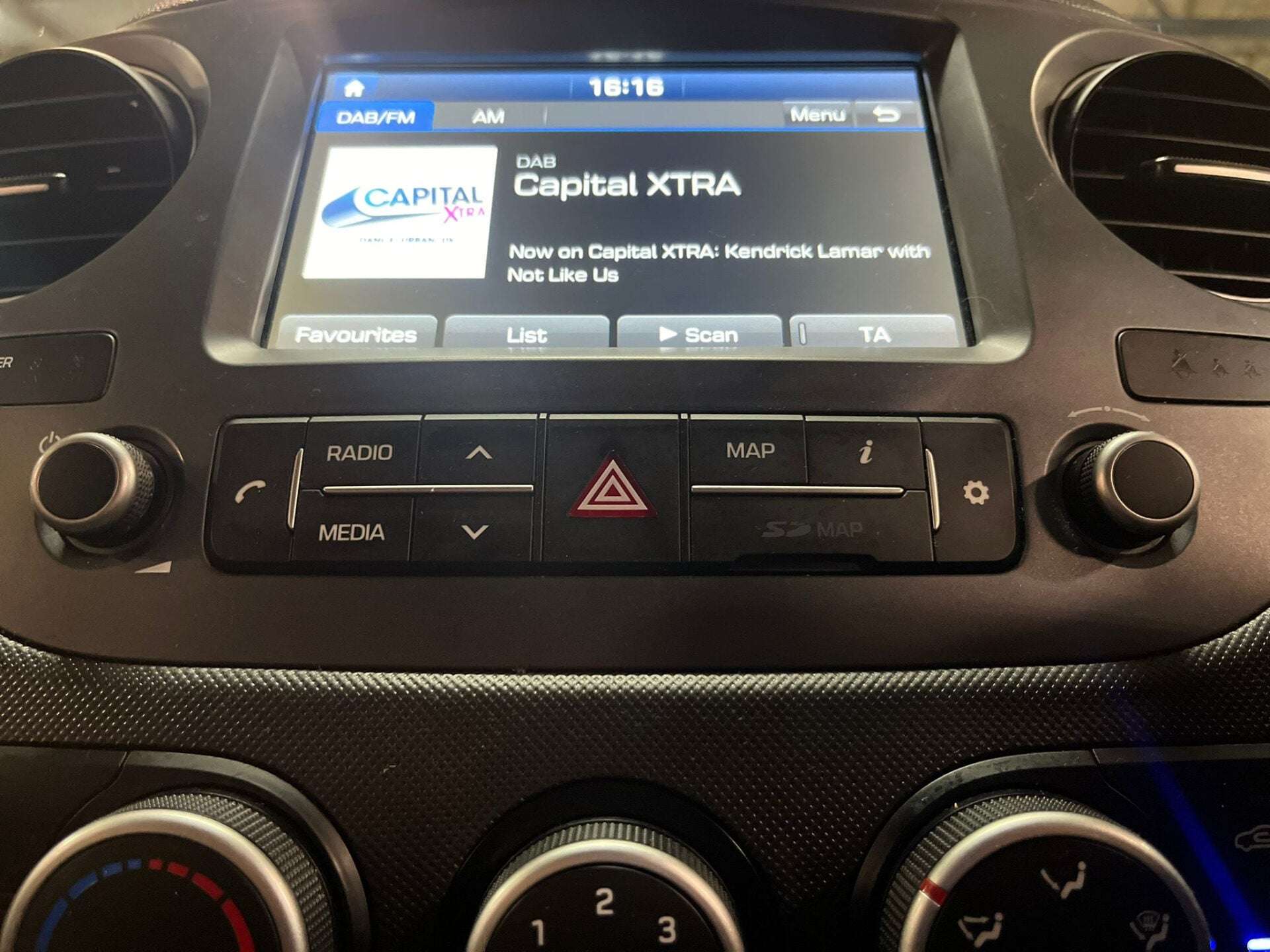 2018 HYUNDAI I10 2018 HYUNDAI I10
