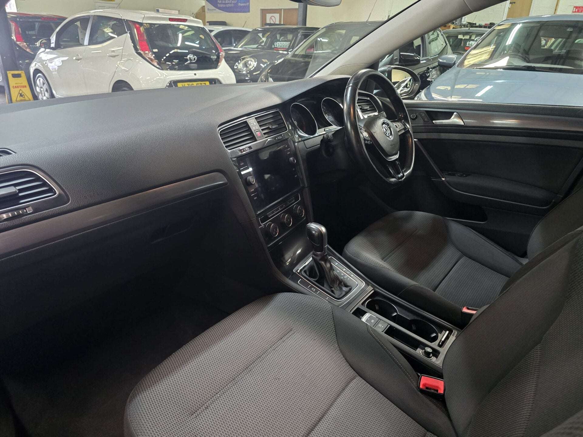 2018 VOLKSWAGEN GOLF 2018 VOLKSWAGEN GOLF
