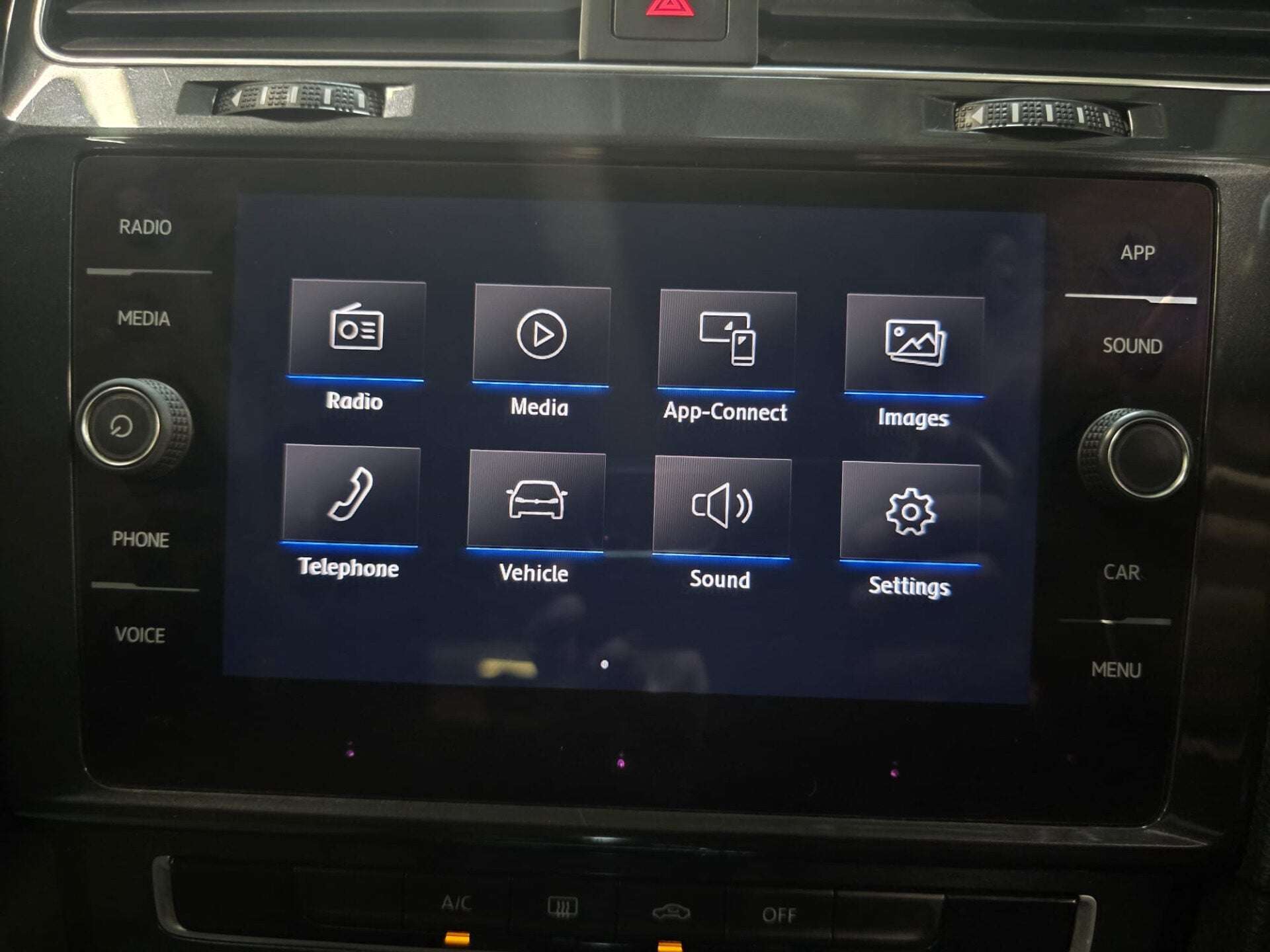2018 VOLKSWAGEN GOLF 2018 VOLKSWAGEN GOLF