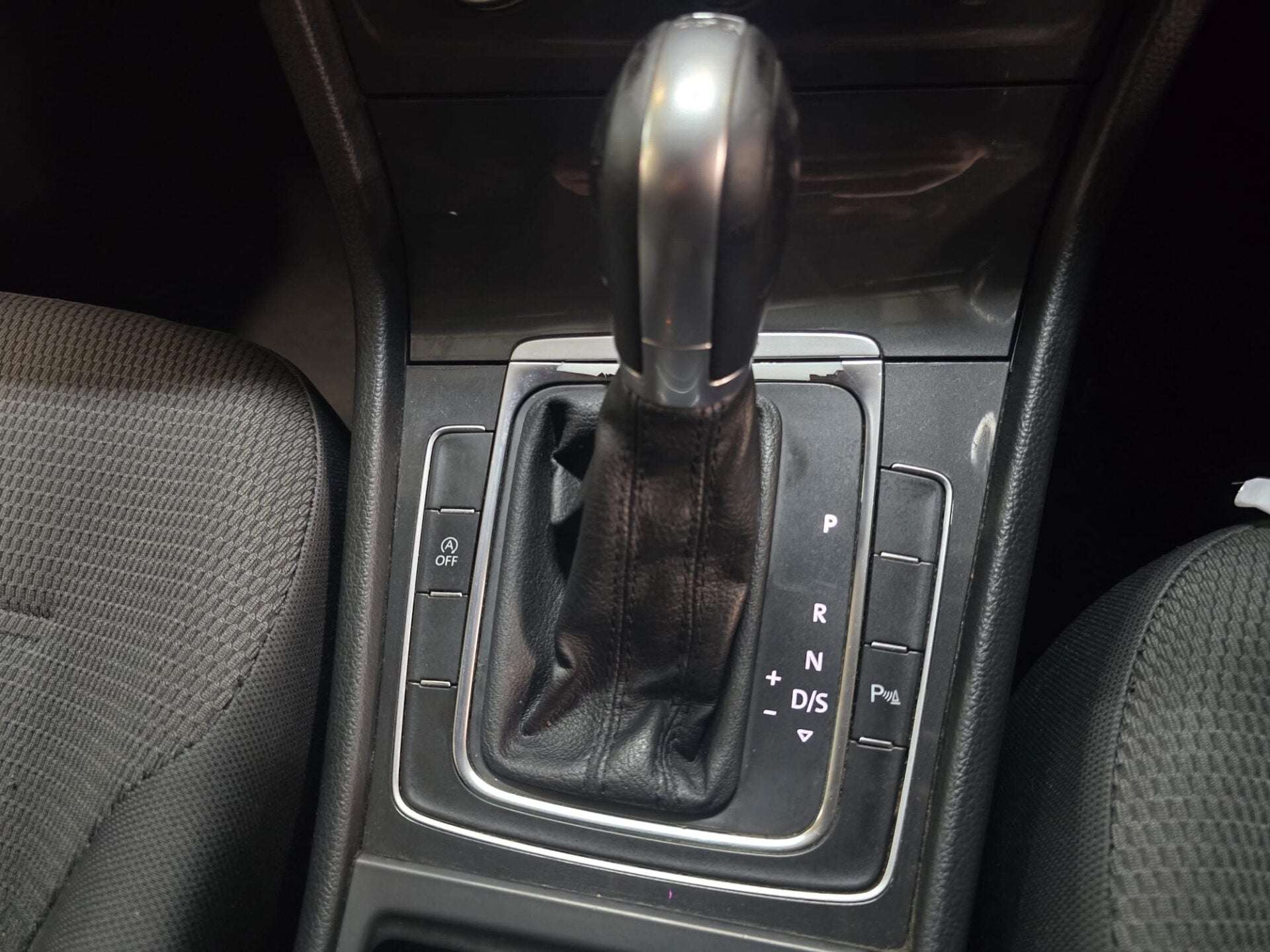 2018 VOLKSWAGEN GOLF 2018 VOLKSWAGEN GOLF