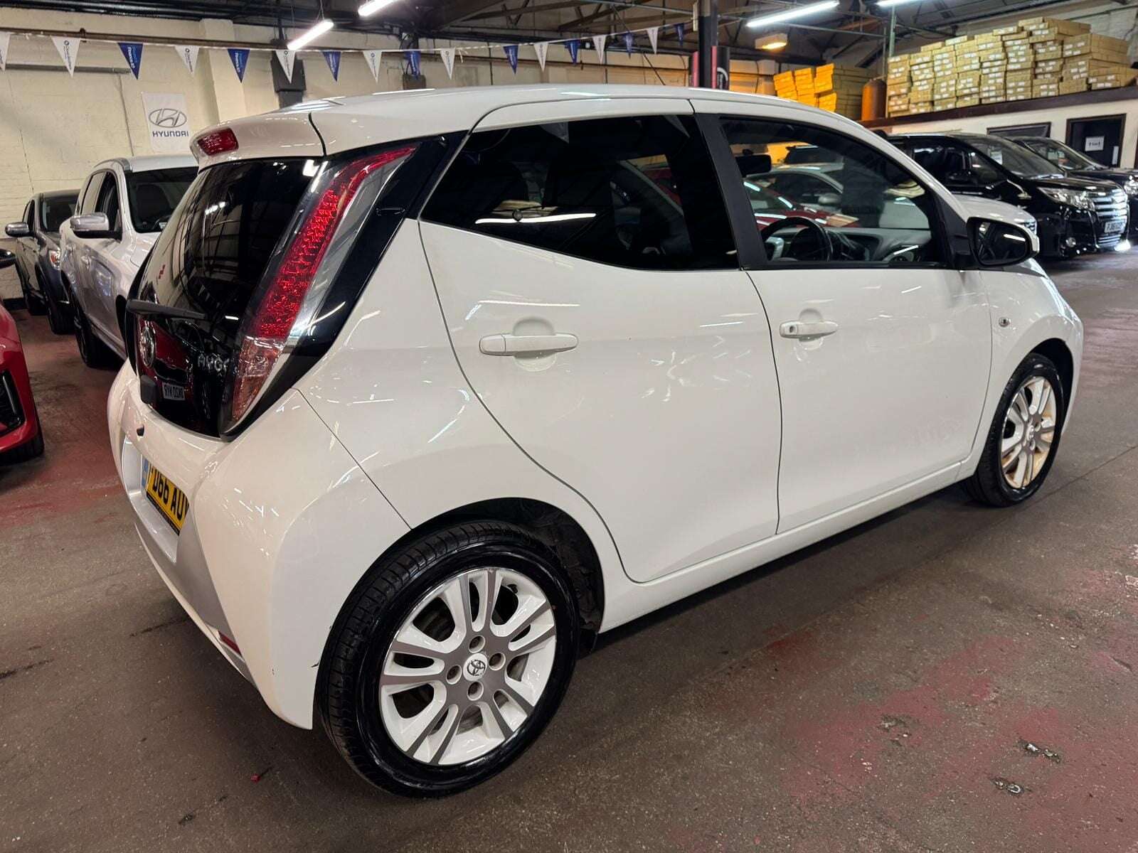 2016 TOYOTA AYGO 2016 TOYOTA AYGO