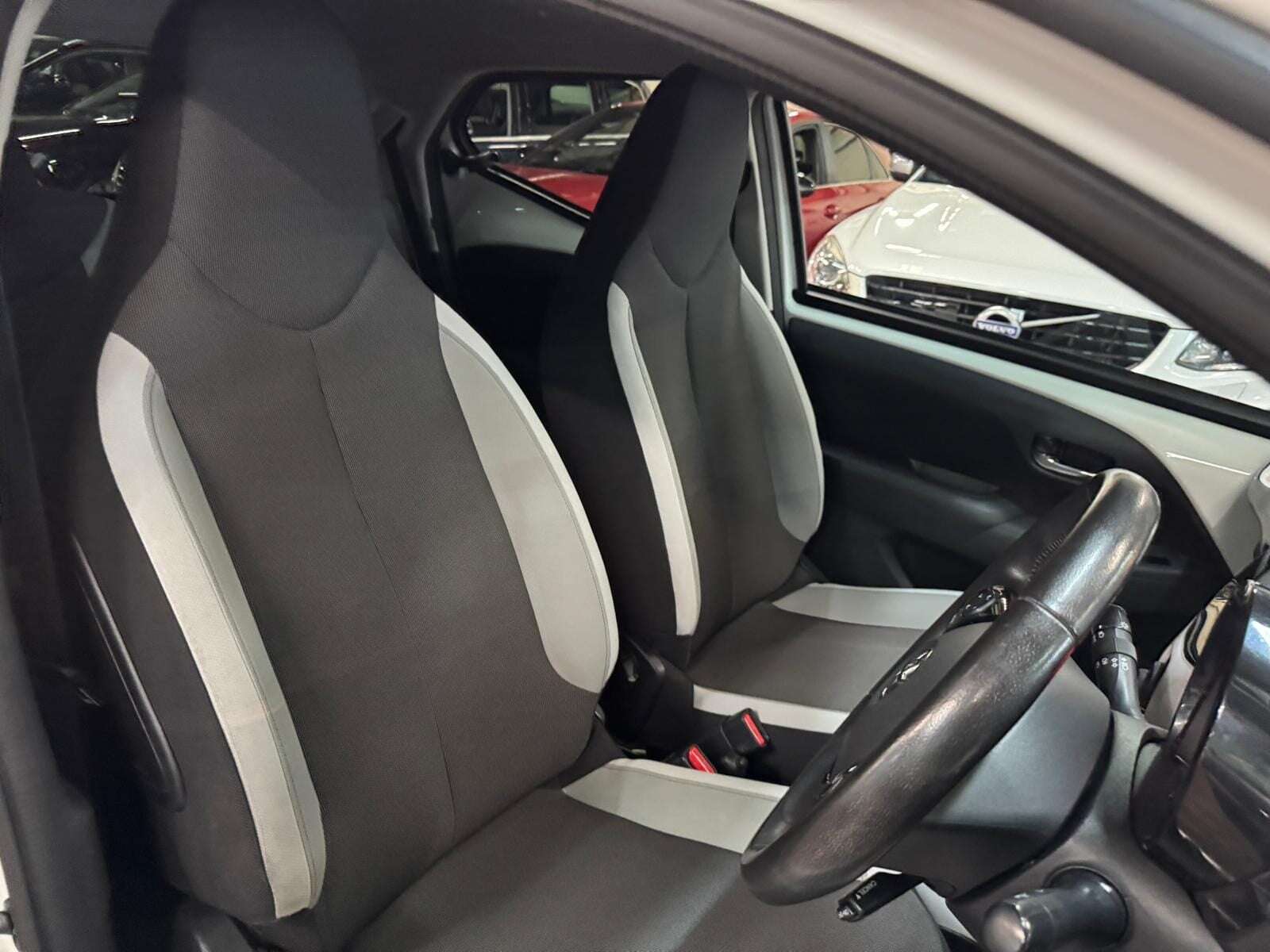 2016 TOYOTA AYGO 2016 TOYOTA AYGO