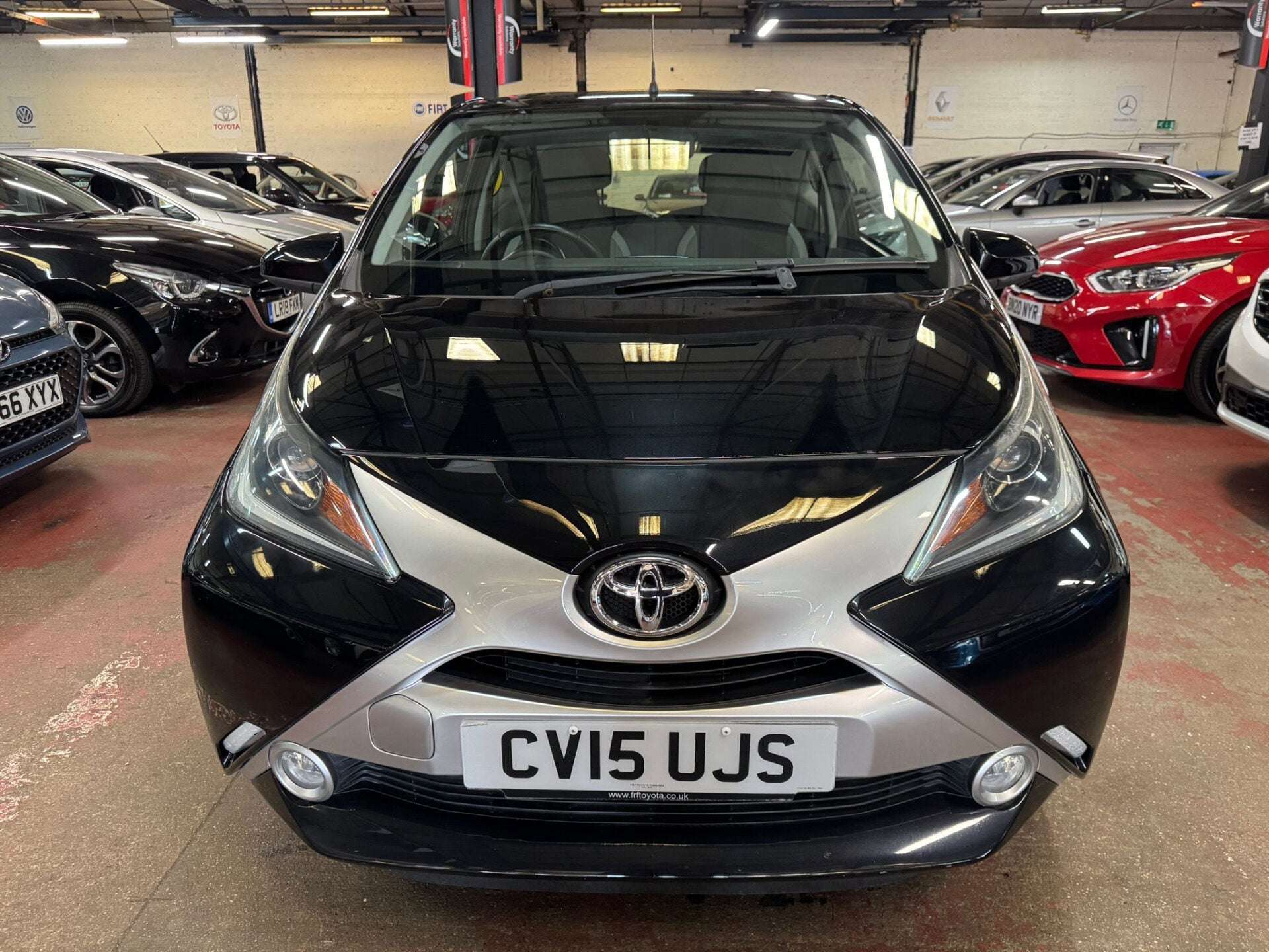 A 2015 TOYOTA AYGO VVT-I X-CLUSIV A 2015 TOYOTA AYGO VVT-I X-CLUSIV