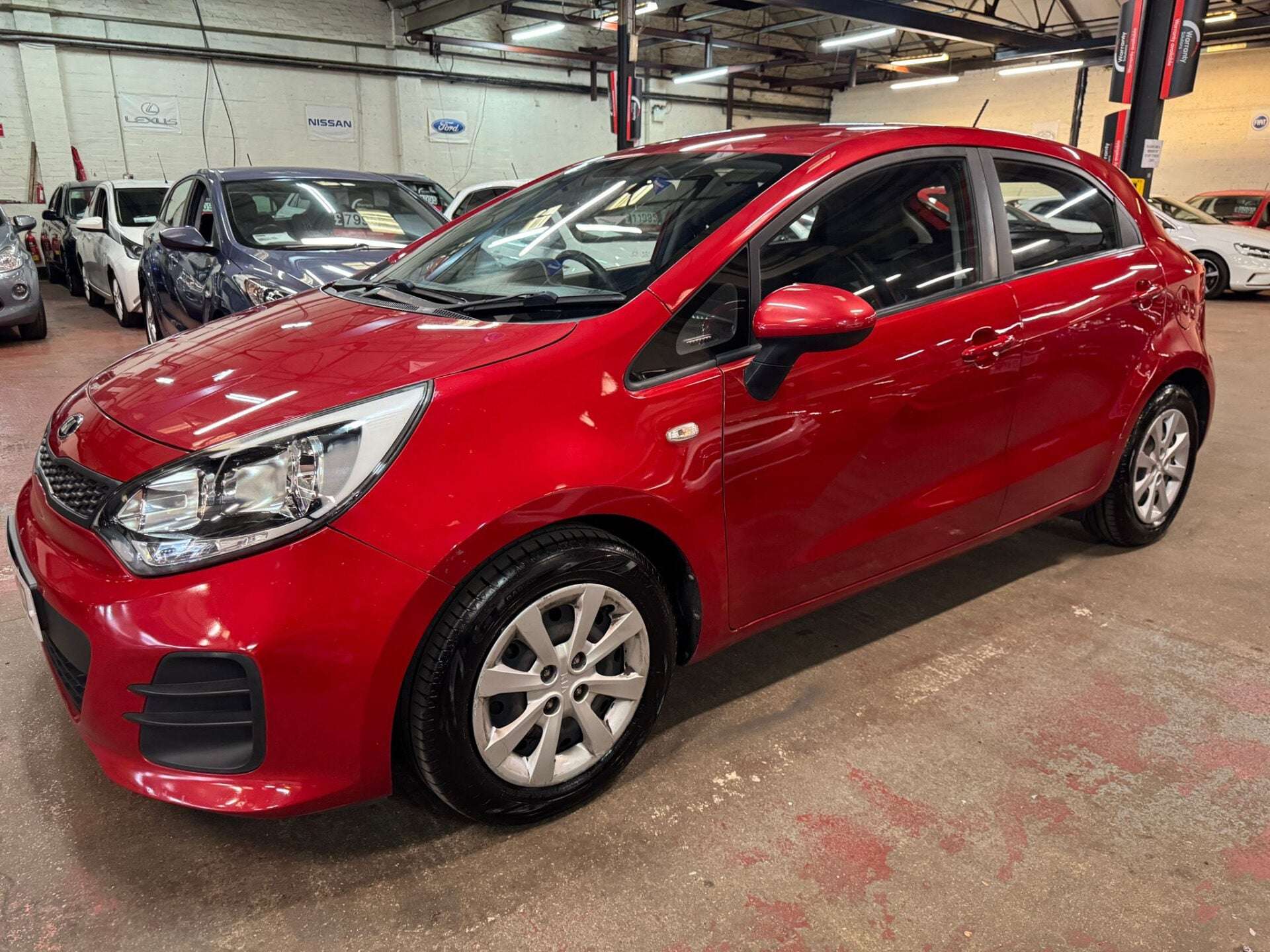 A 2016 KIA RIO 1 A 2016 KIA RIO 1