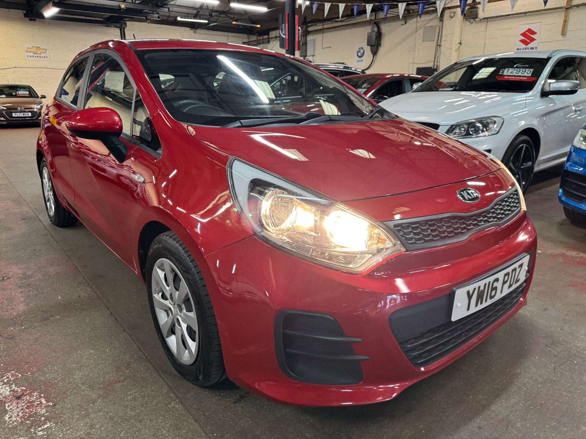A 2016 KIA RIO 1 A 2016 KIA RIO 1