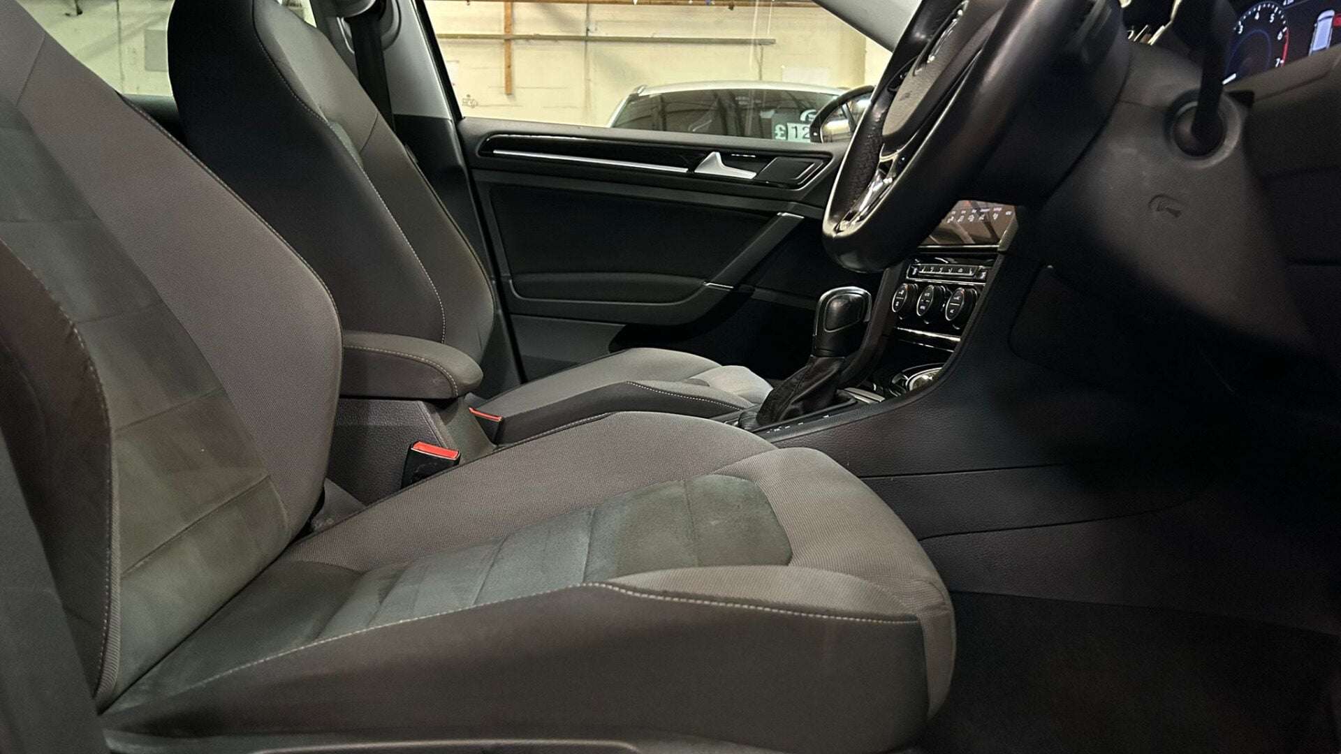 2019 VOLKSWAGEN GOLF 2019 VOLKSWAGEN GOLF