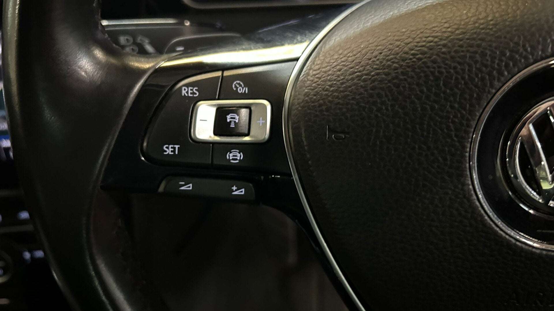 2019 VOLKSWAGEN GOLF 2019 VOLKSWAGEN GOLF