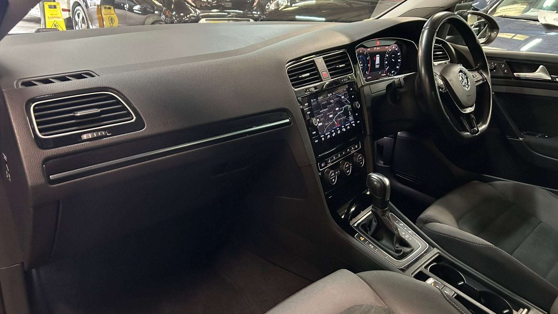 2019 VOLKSWAGEN GOLF 2019 VOLKSWAGEN GOLF