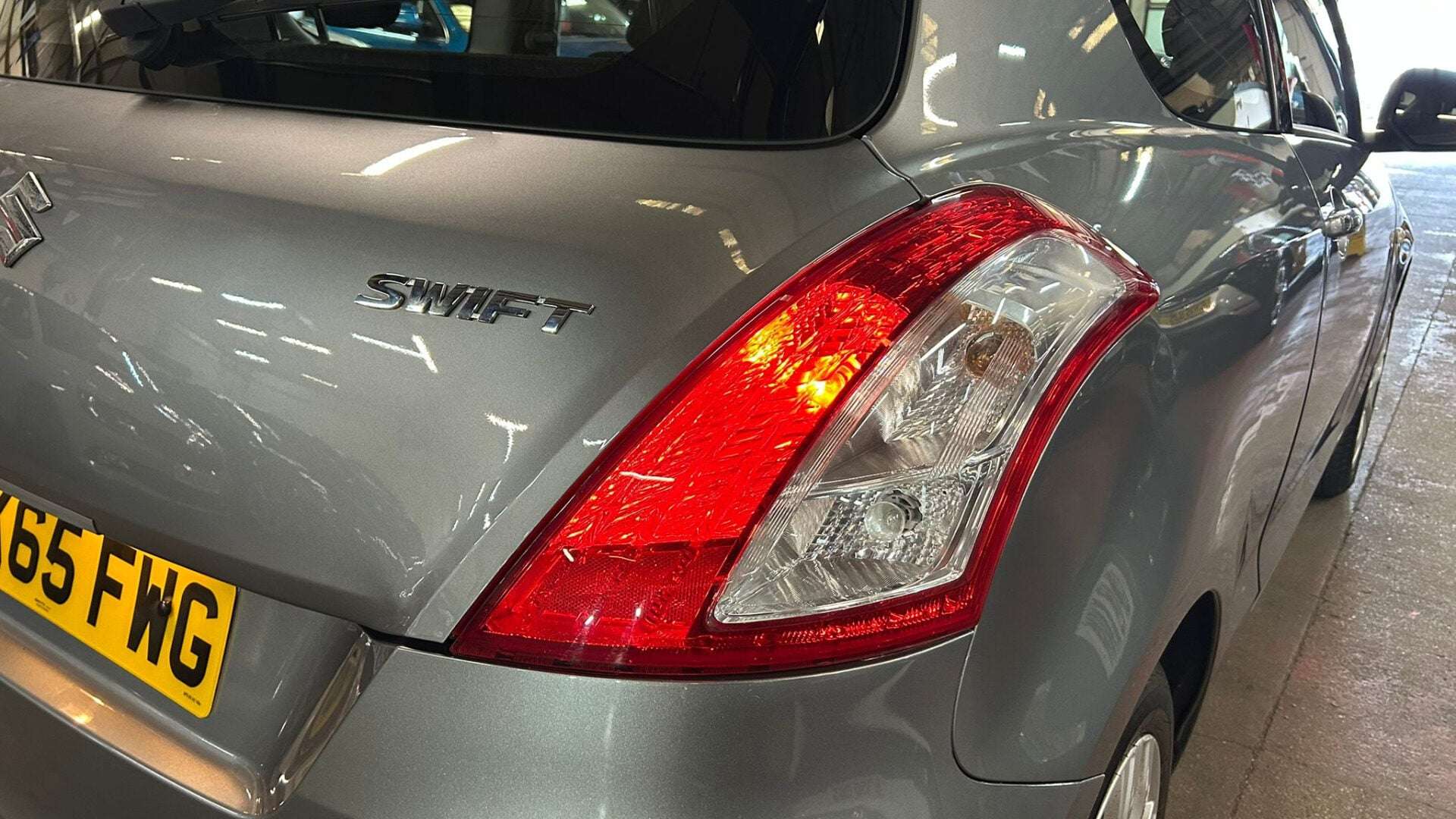 2015 SUZUKI SWIFT 2015 SUZUKI SWIFT