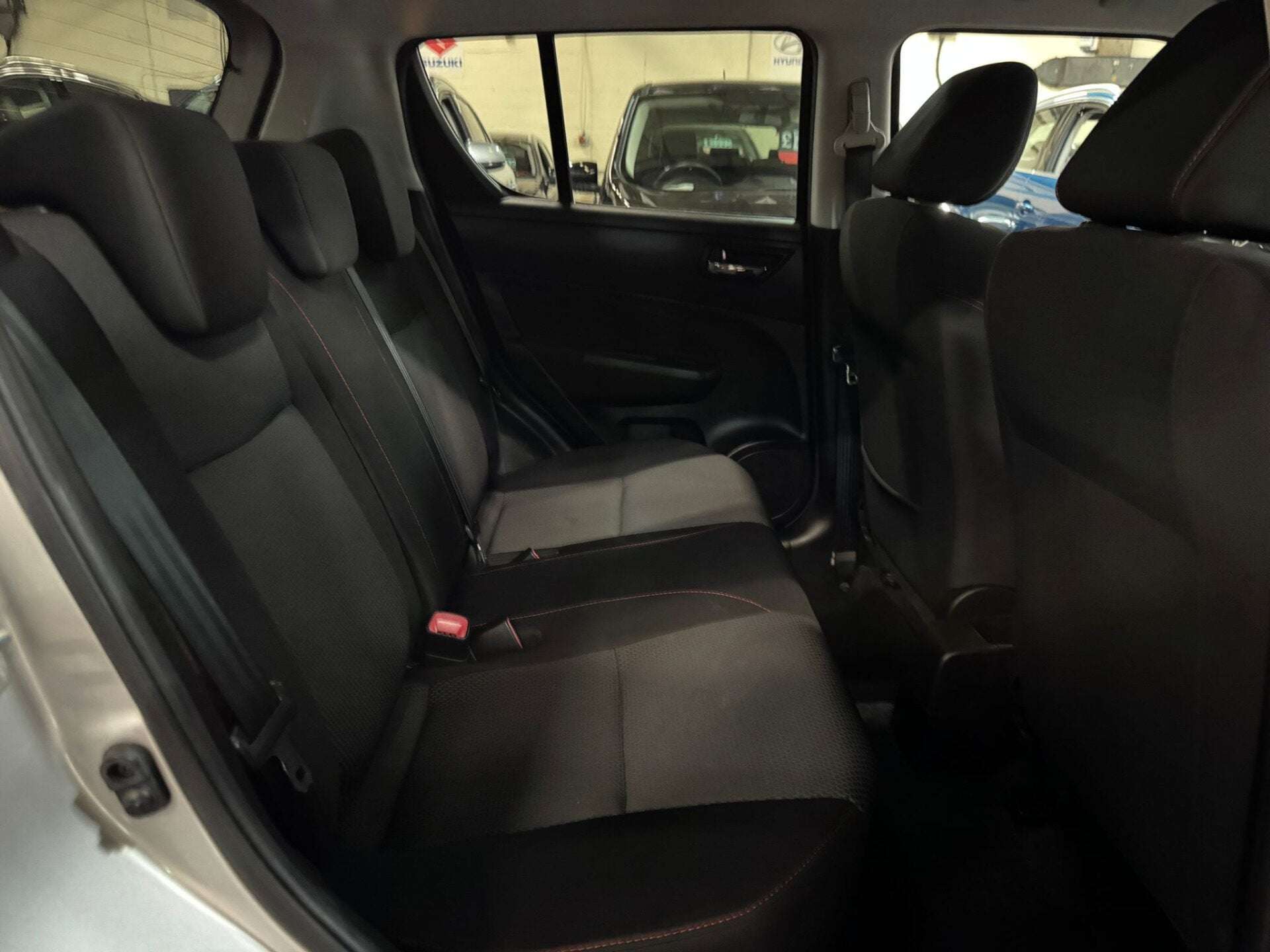 2013 SUZUKI SWIFT 2013 SUZUKI SWIFT