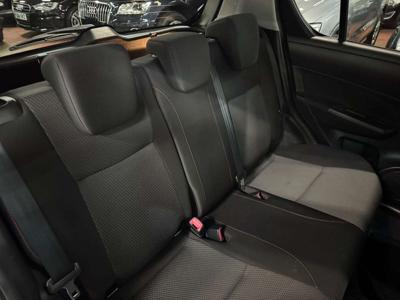 2013 SUZUKI SWIFT 2013 SUZUKI SWIFT
