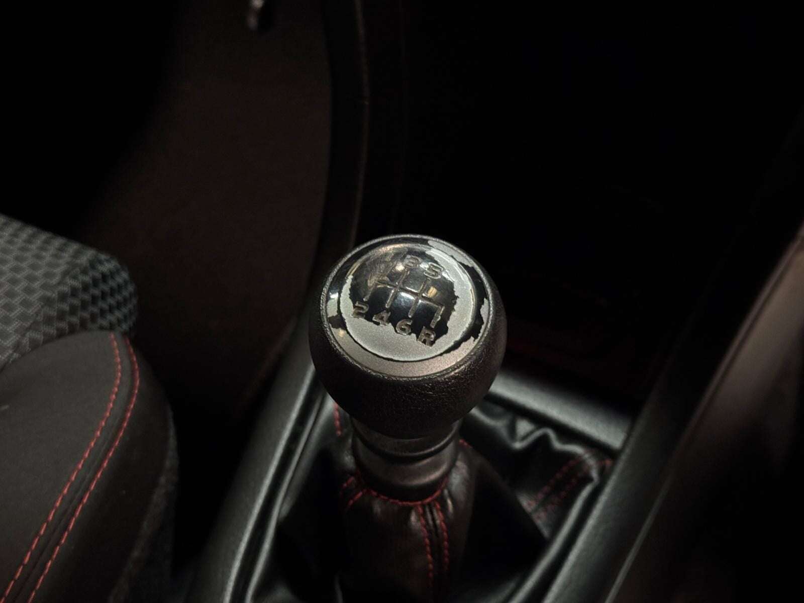 2013 SUZUKI SWIFT 2013 SUZUKI SWIFT