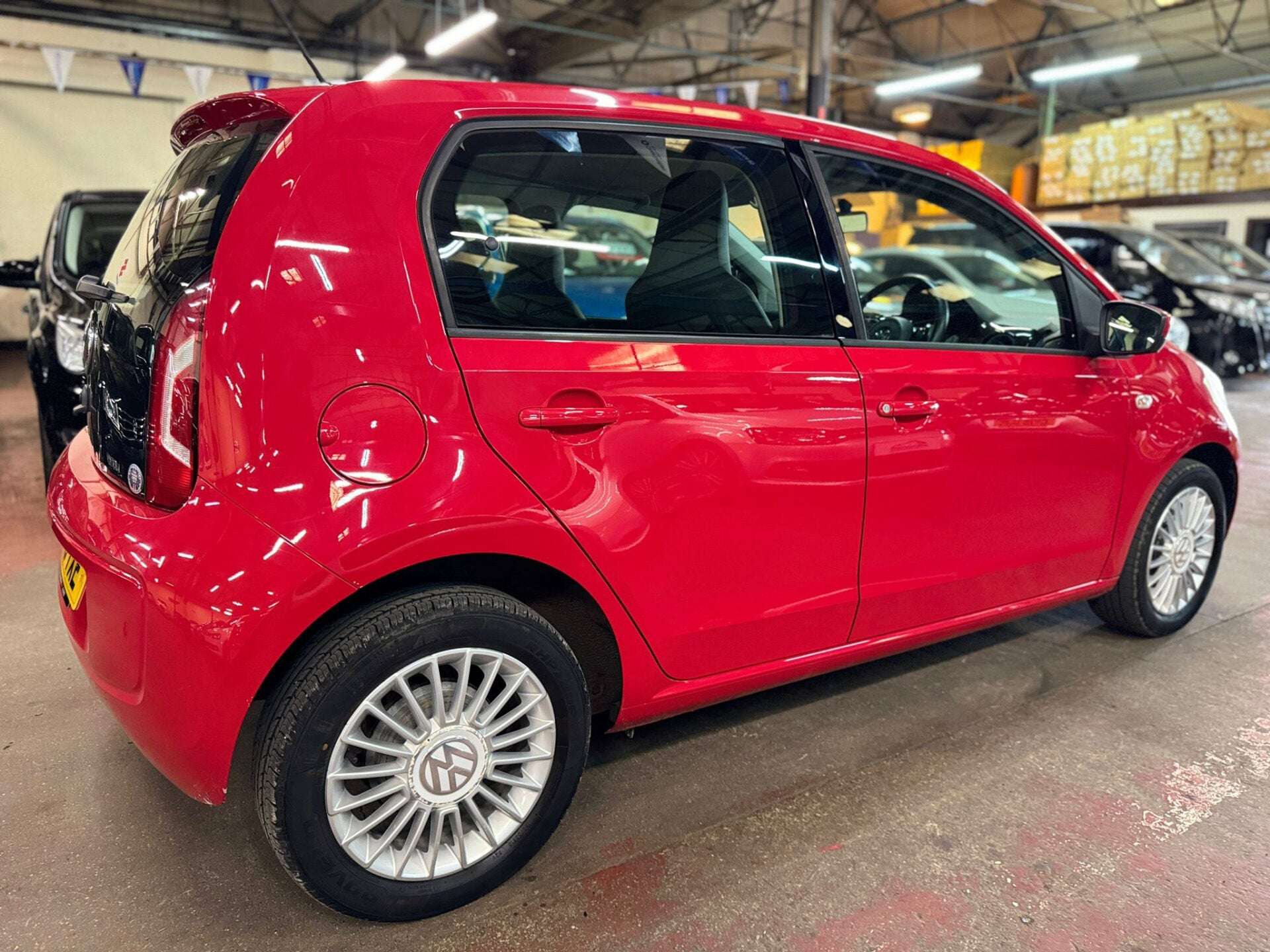 2016 VOLKSWAGEN UP 2016 VOLKSWAGEN UP