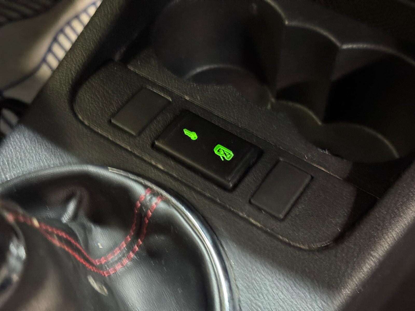 2013 SKODA FABIA 2013 SKODA FABIA