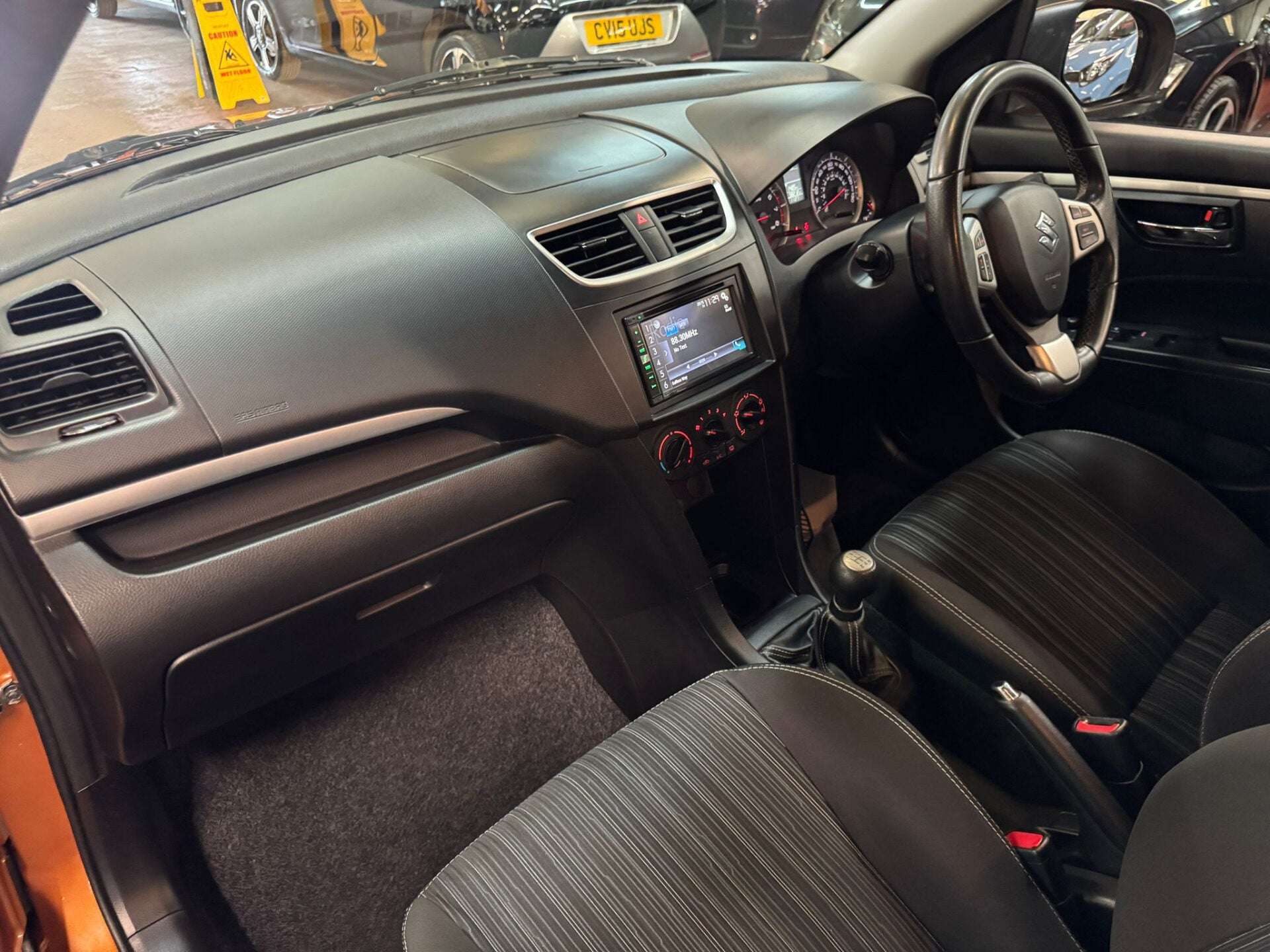 2016 SUZUKI SWIFT 2016 SUZUKI SWIFT