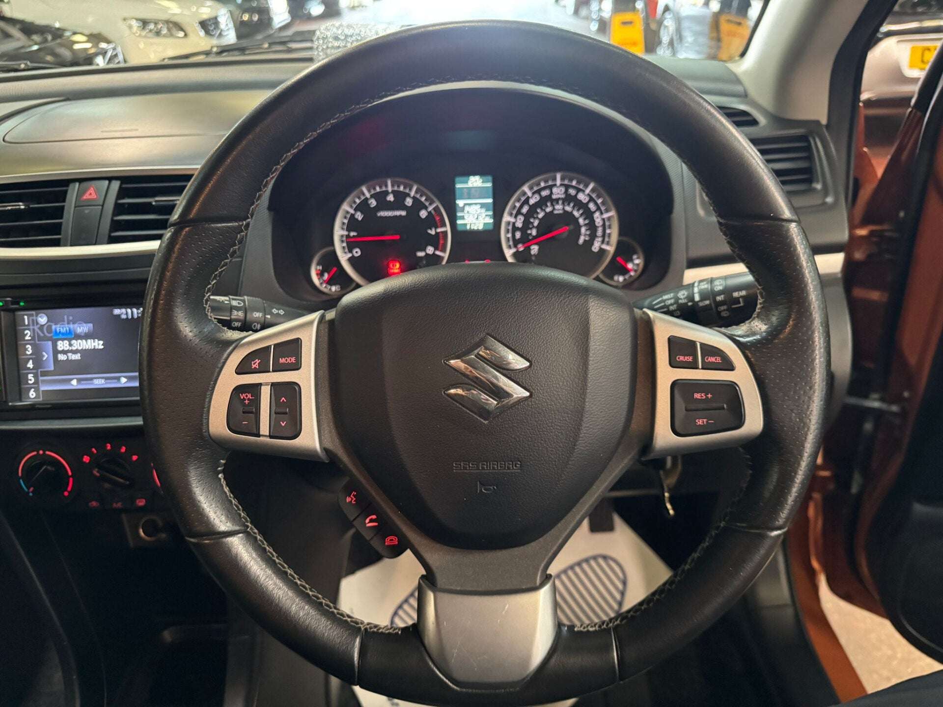 2016 SUZUKI SWIFT 2016 SUZUKI SWIFT