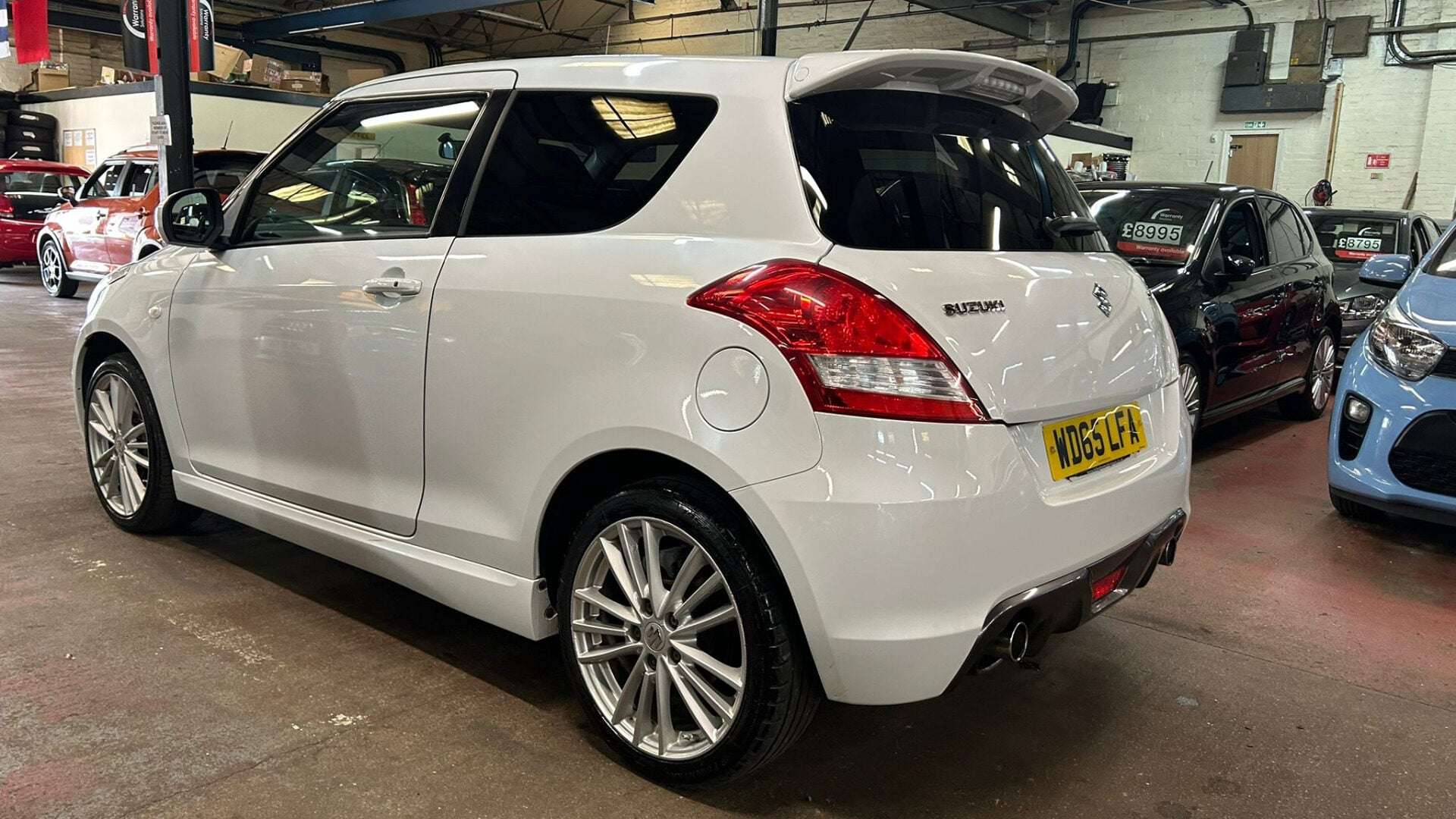A 2015 SUZUKI SWIFT SPORT A 2015 SUZUKI SWIFT SPORT