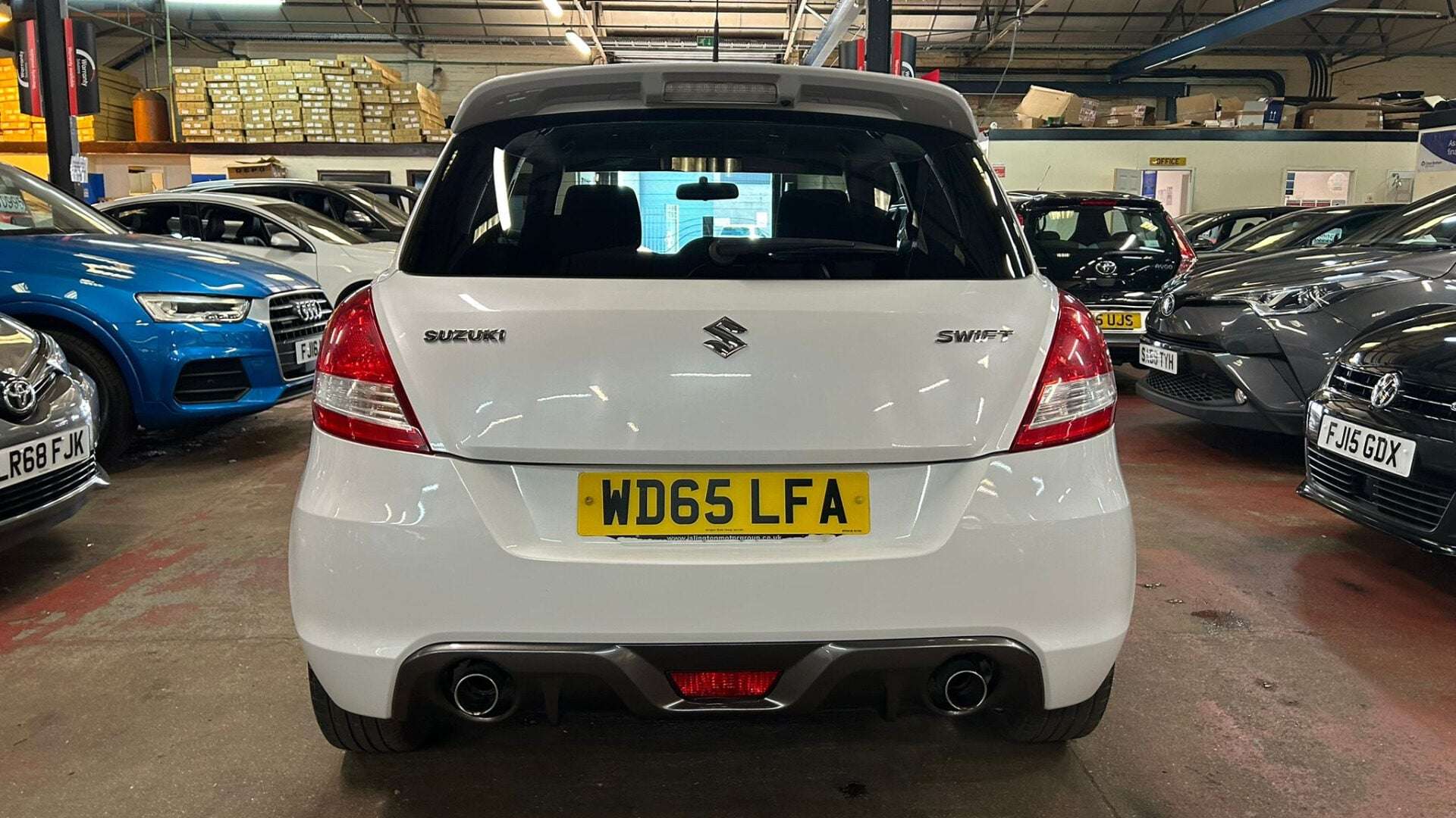 2015 SUZUKI SWIFT 2015 SUZUKI SWIFT