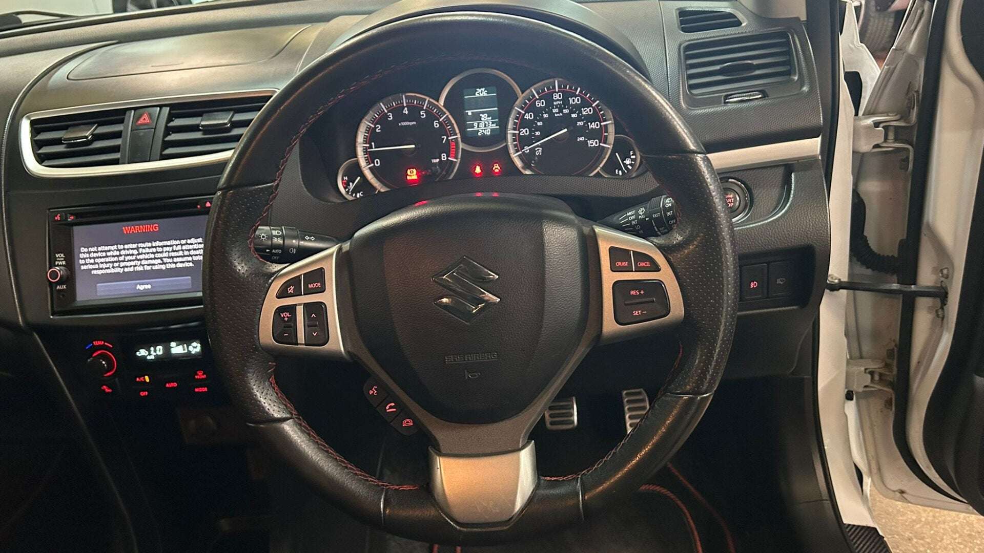 2015 SUZUKI SWIFT 2015 SUZUKI SWIFT