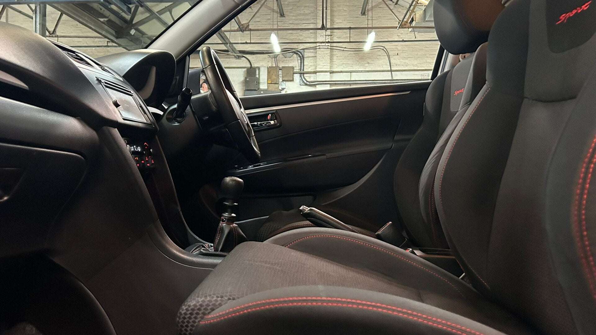 2015 SUZUKI SWIFT 2015 SUZUKI SWIFT