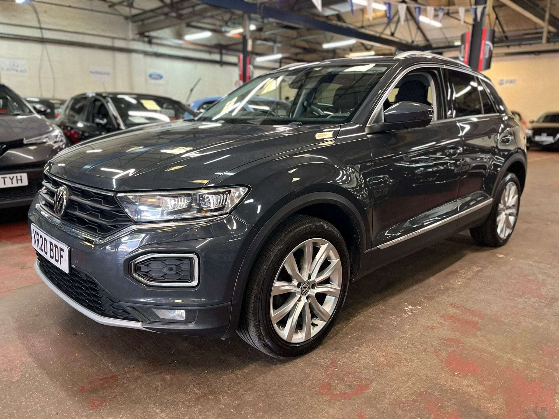 A 2020 VOLKSWAGEN T-ROC SEL TSI EVO DSG A 2020 VOLKSWAGEN T-ROC SEL TSI EVO DSG