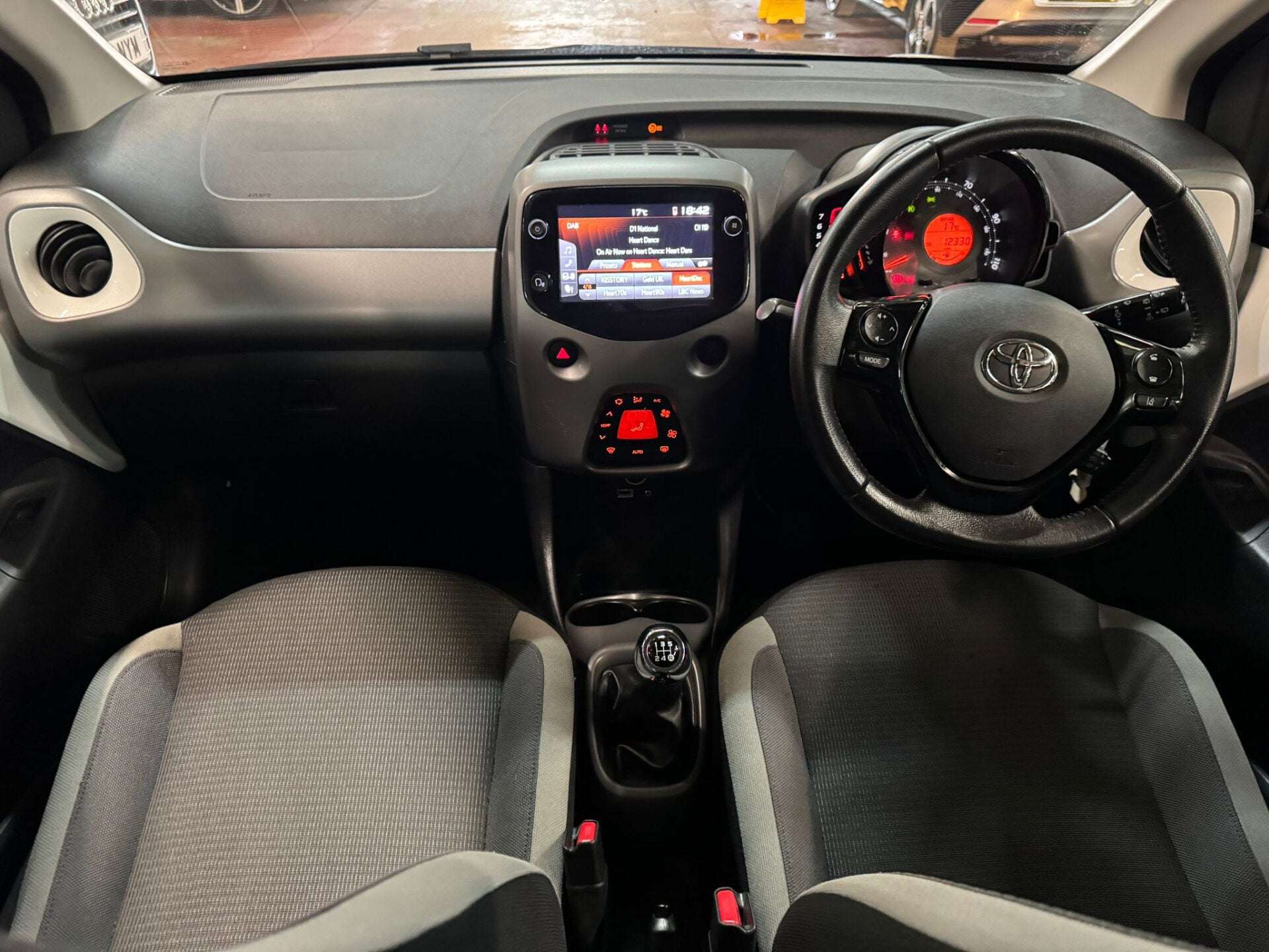 2020 TOYOTA AYGO 2020 TOYOTA AYGO