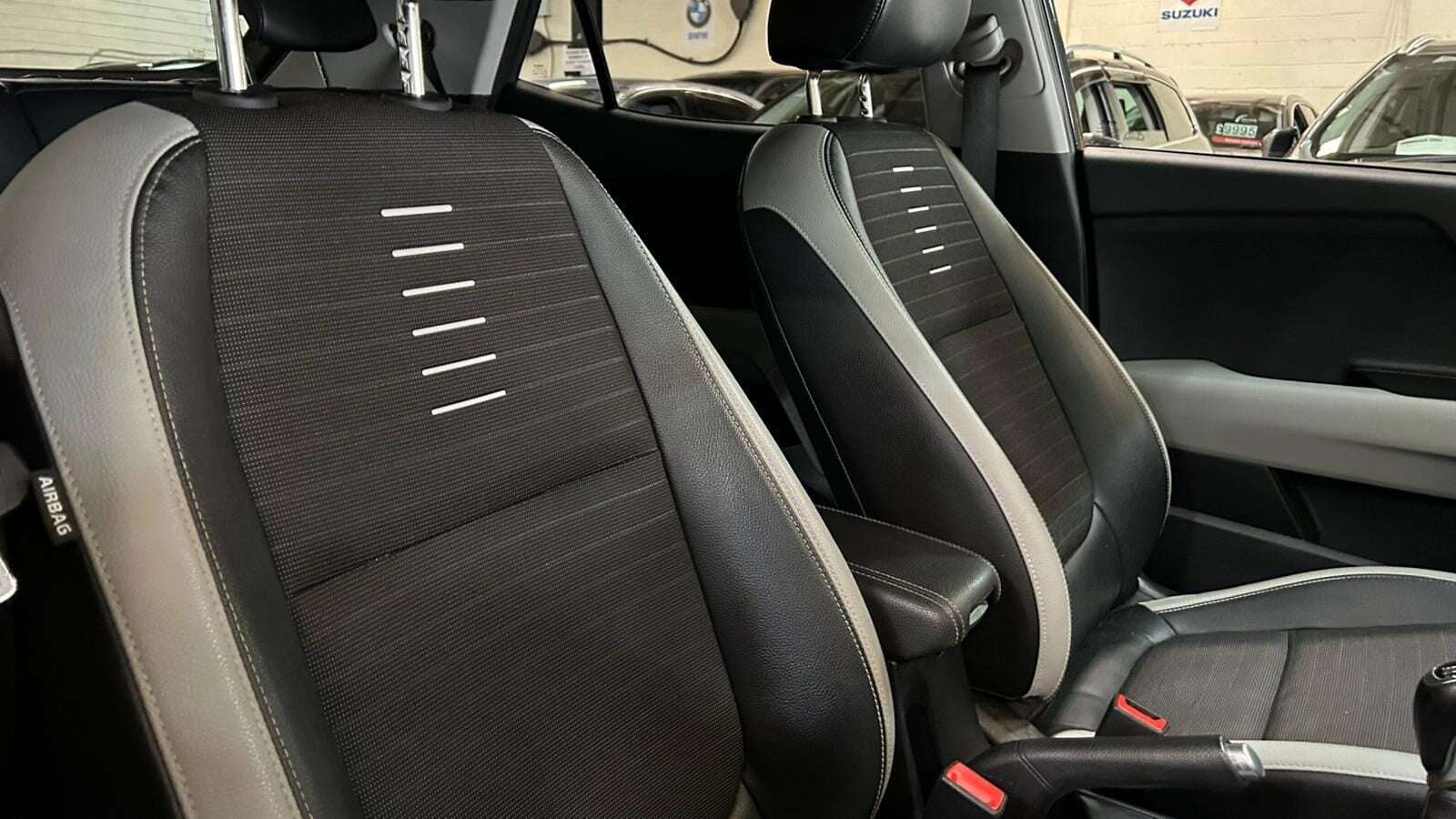 2023 KIA STONIC 2023 KIA STONIC