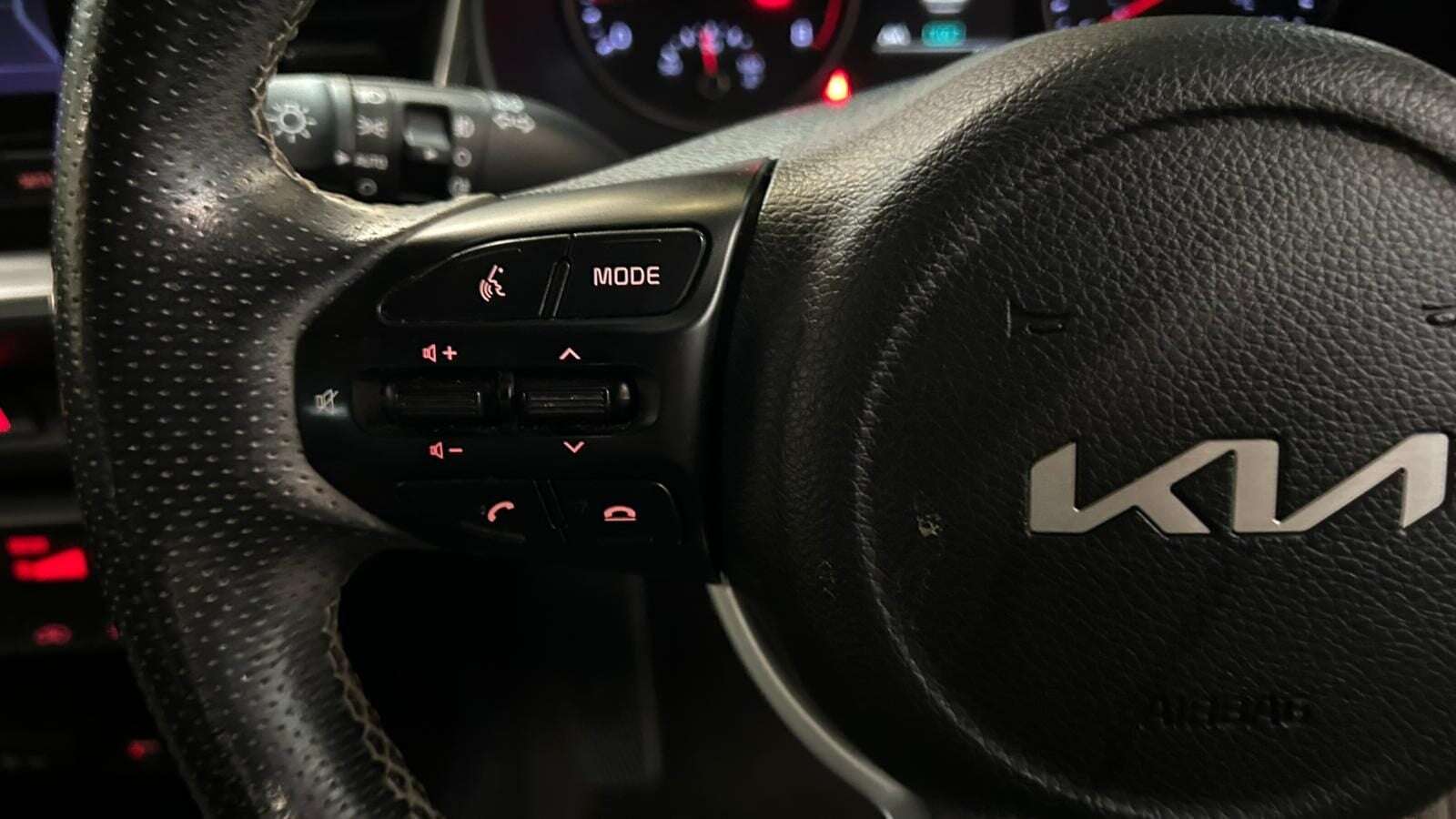 2023 KIA STONIC 2023 KIA STONIC