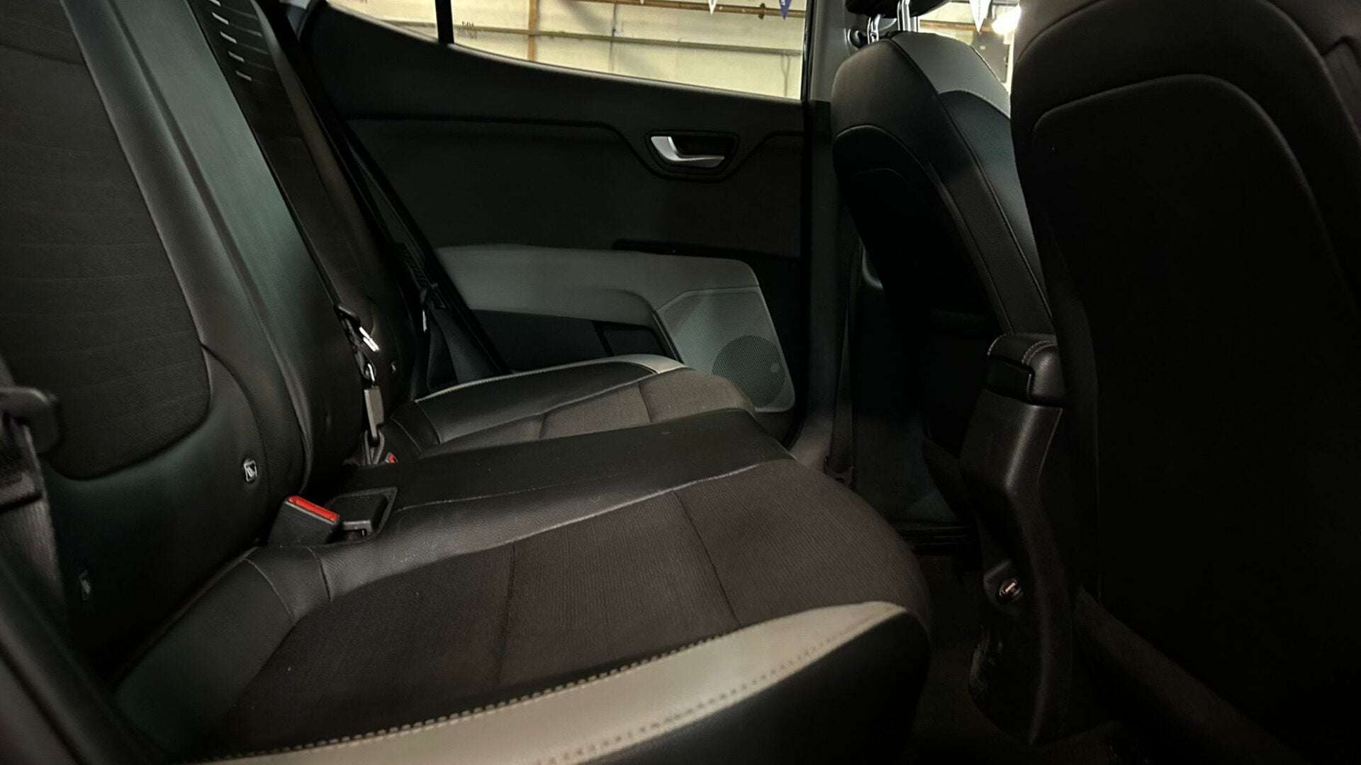 2023 KIA STONIC 2023 KIA STONIC