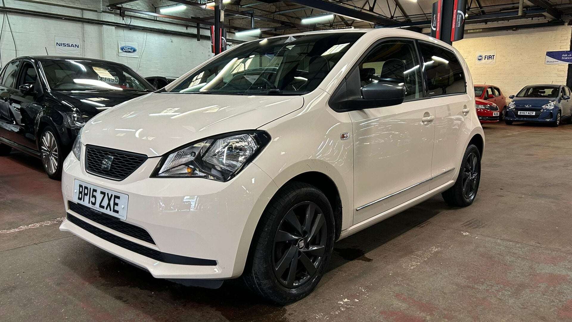 A 2015 SEAT MII MII BY MANGO A 2015 SEAT MII MII BY MANGO