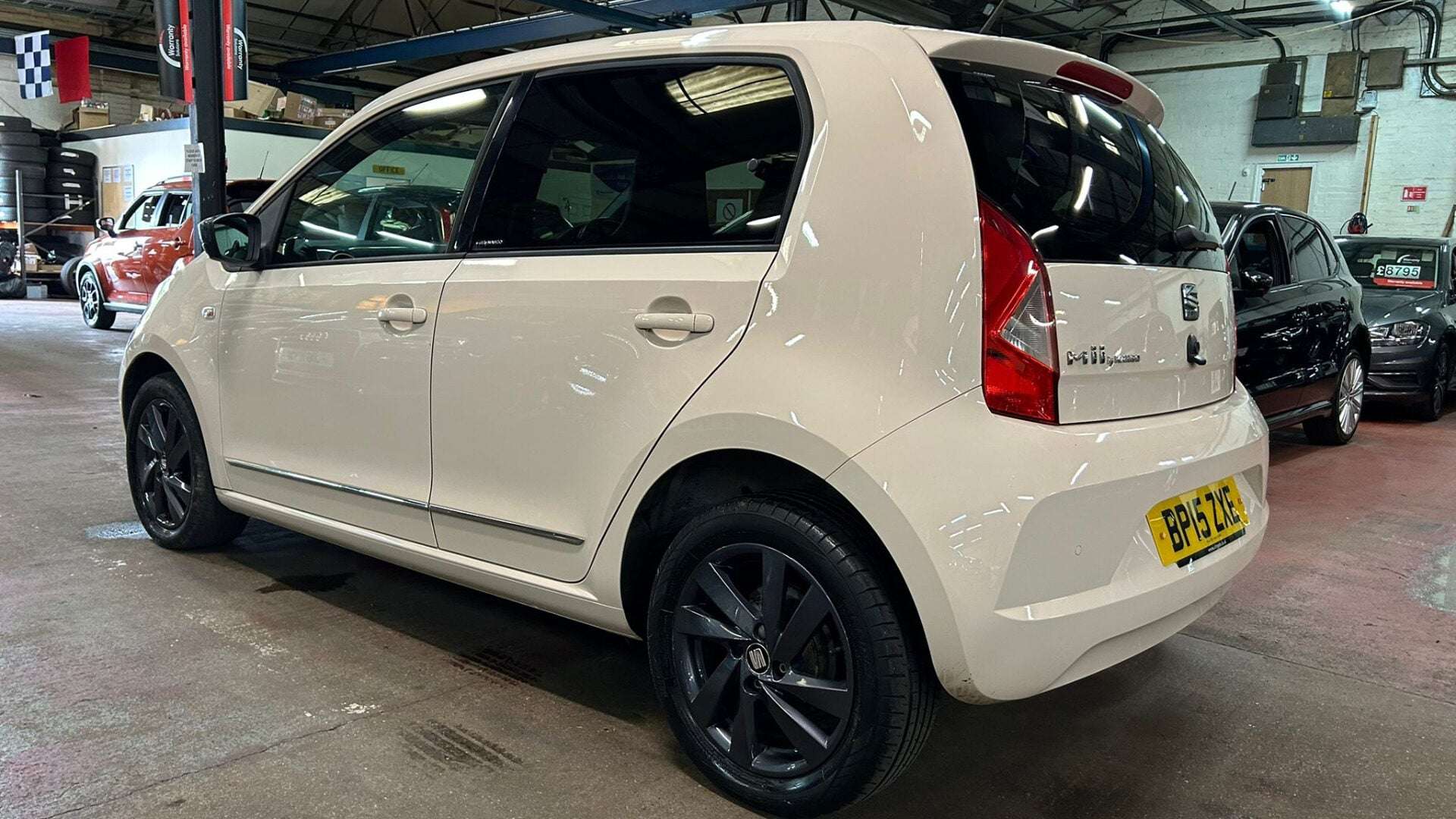A 2015 SEAT MII MII BY MANGO A 2015 SEAT MII MII BY MANGO