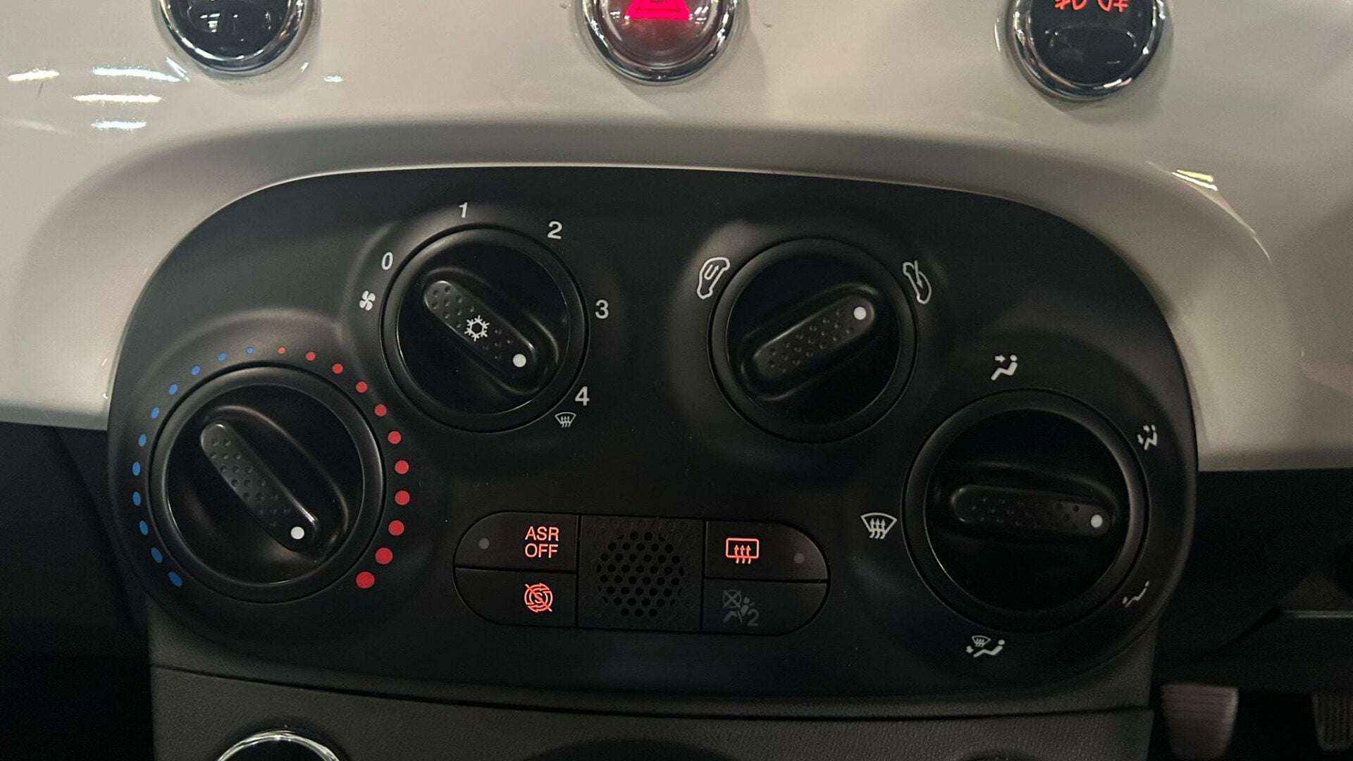 2016 FIAT 500 2016 FIAT 500